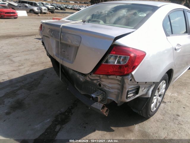 Photo 5 VIN: 2HGFB2F55CH315221 - HONDA CIVIC SDN 