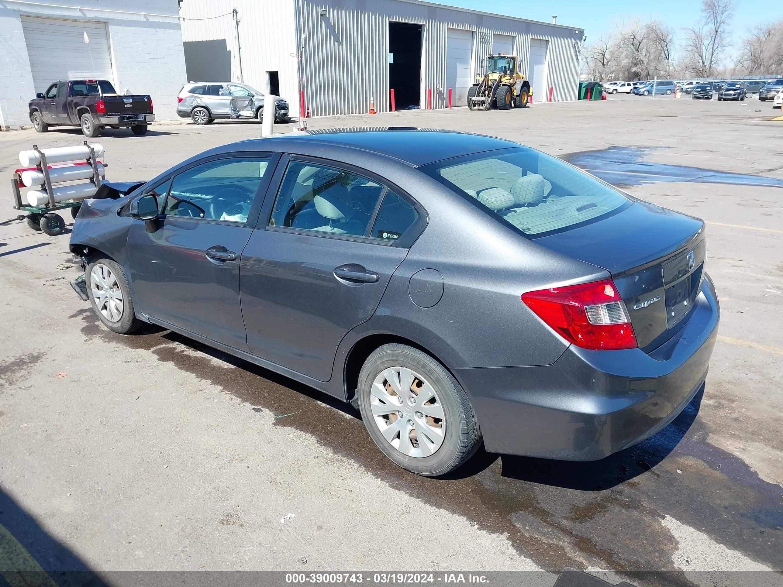 Photo 2 VIN: 2HGFB2F55CH325019 - HONDA CIVIC 