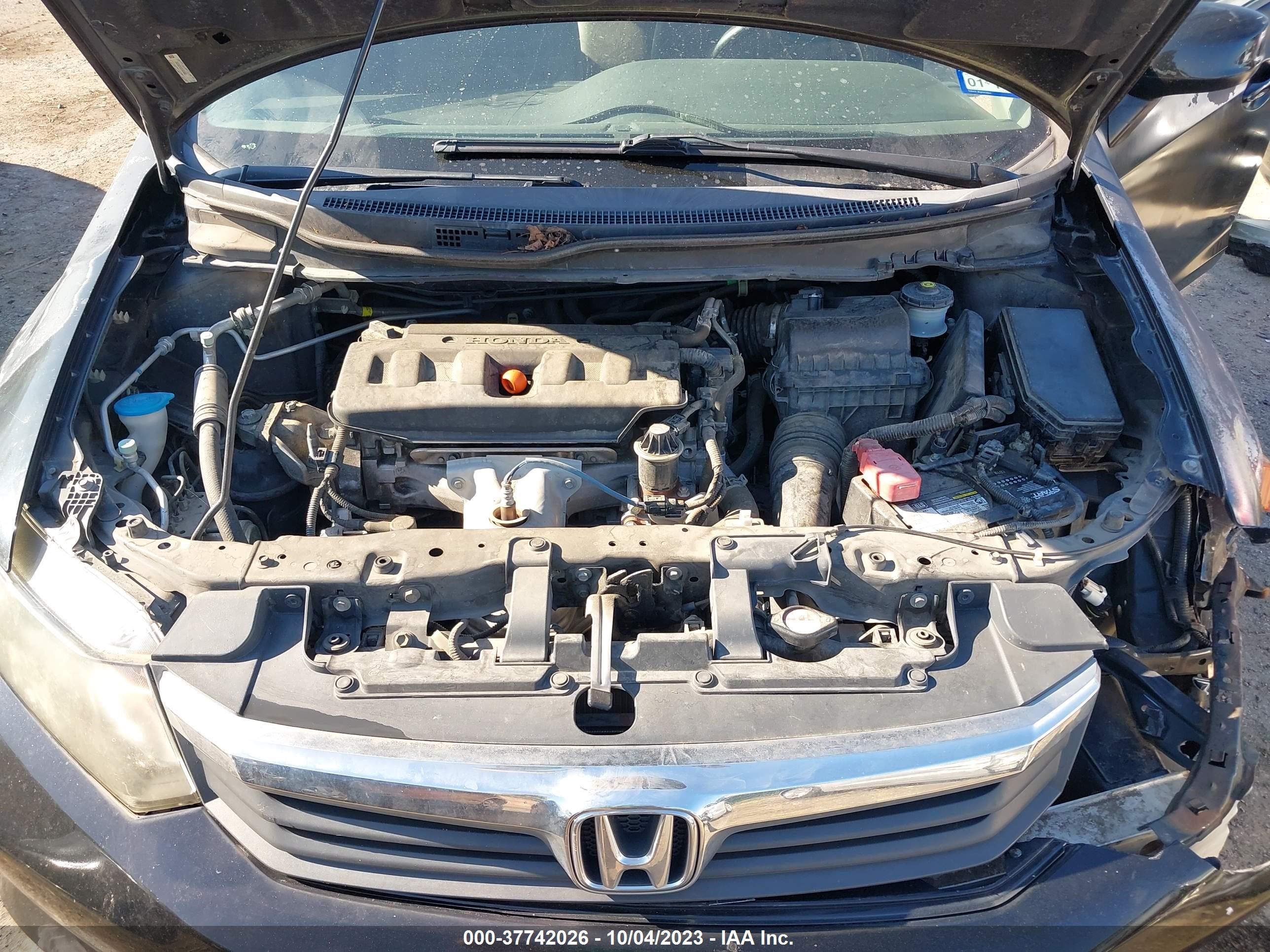 Photo 9 VIN: 2HGFB2F55CH581886 - HONDA CIVIC 