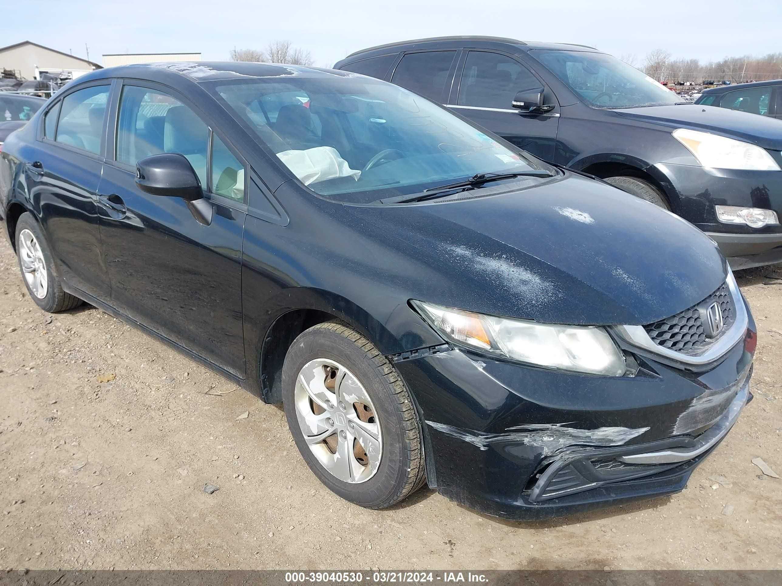 Photo 0 VIN: 2HGFB2F55DH523777 - HONDA CIVIC 