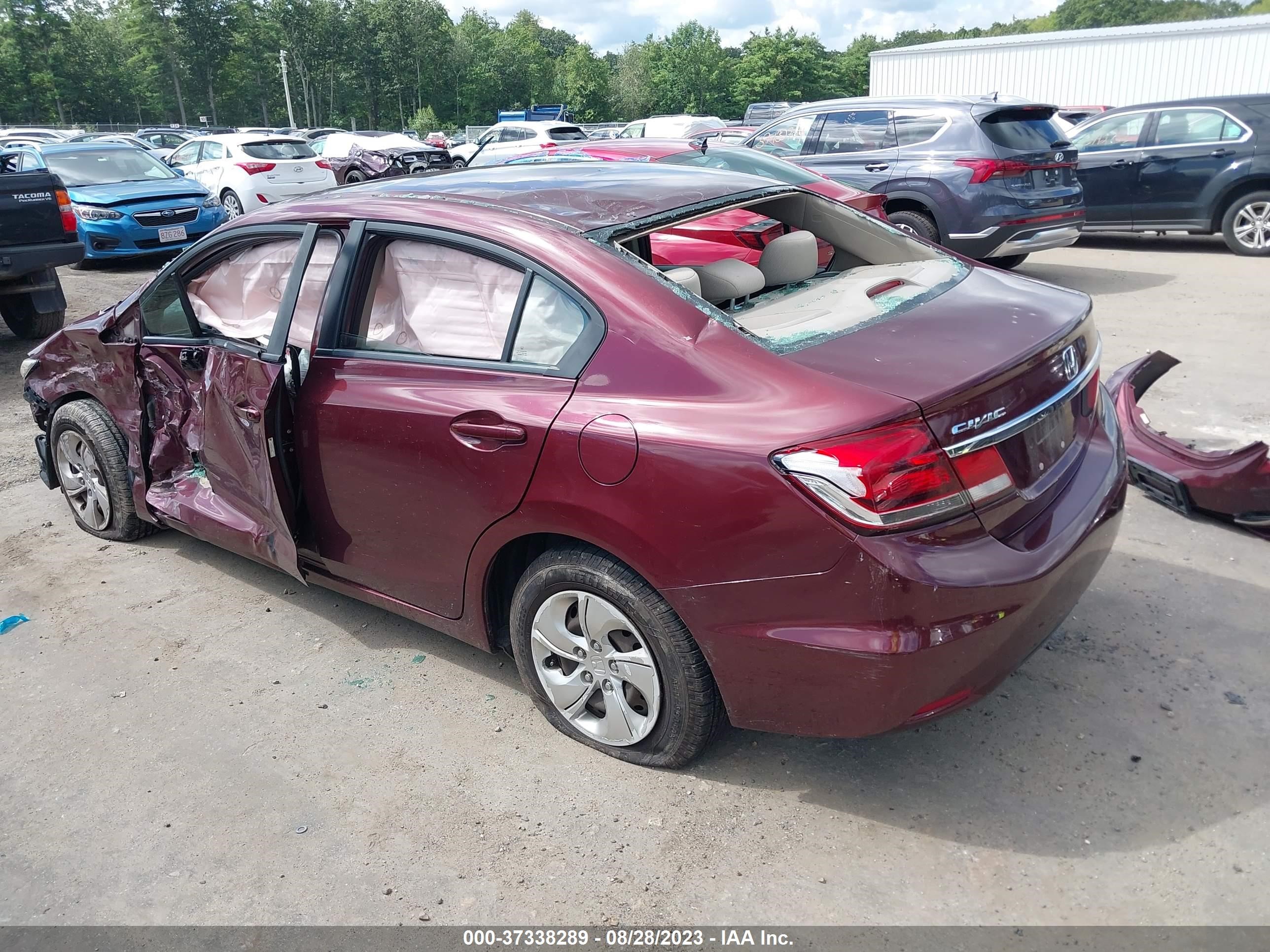 Photo 2 VIN: 2HGFB2F55DH535993 - HONDA CIVIC 