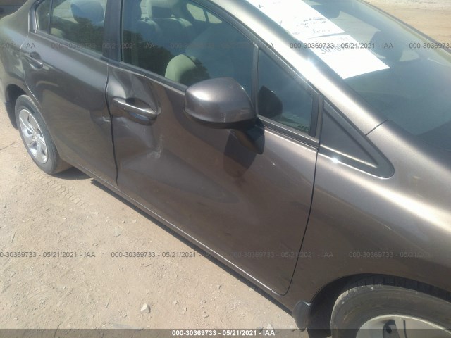 Photo 5 VIN: 2HGFB2F55DH571828 - HONDA CIVIC SDN 