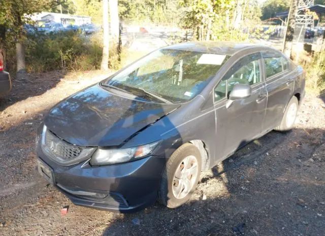 Photo 1 VIN: 2HGFB2F55DH581520 - HONDA CIVIC SDN 