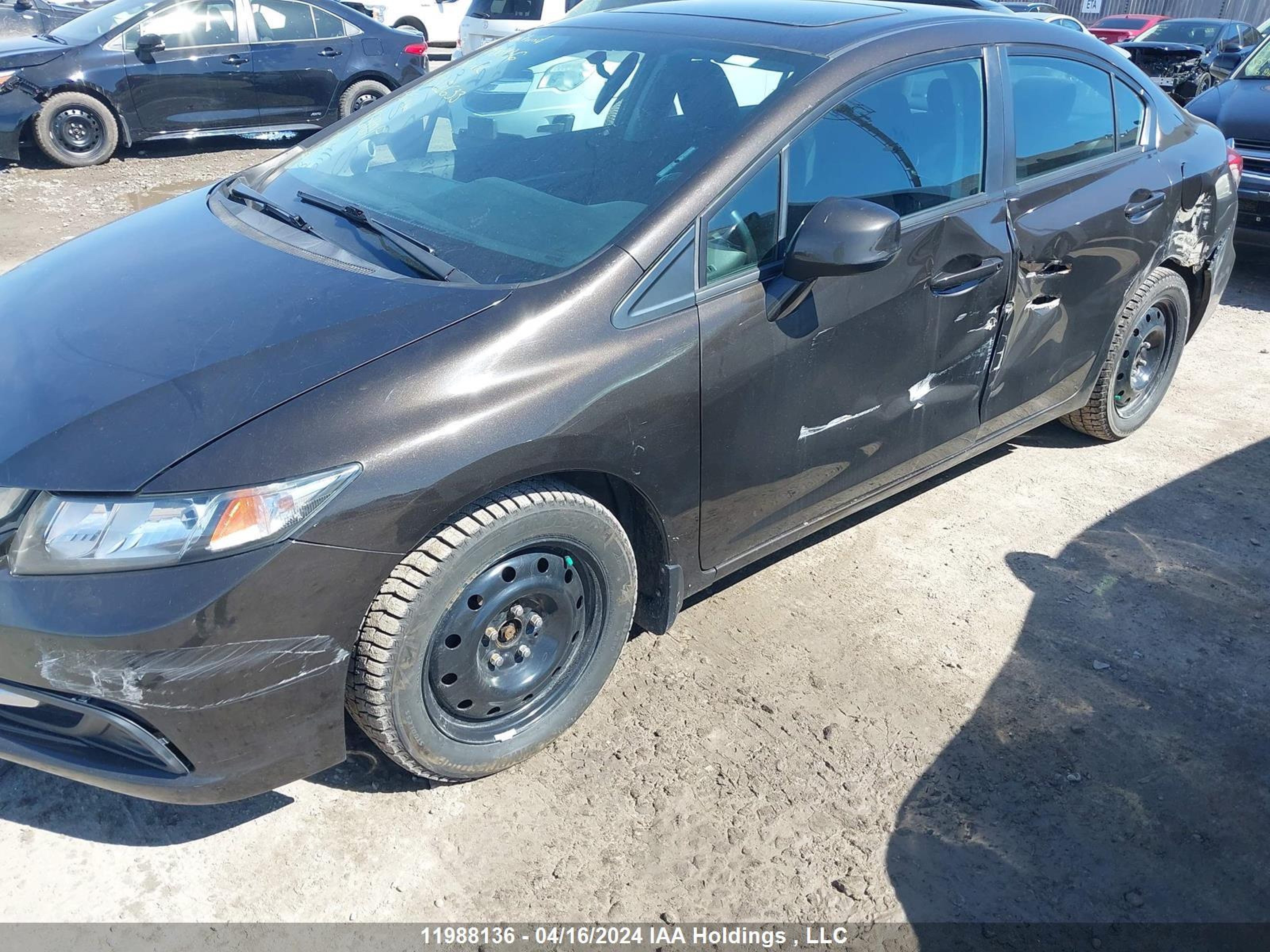 Photo 5 VIN: 2HGFB2F56DH002633 - HONDA CIVIC 