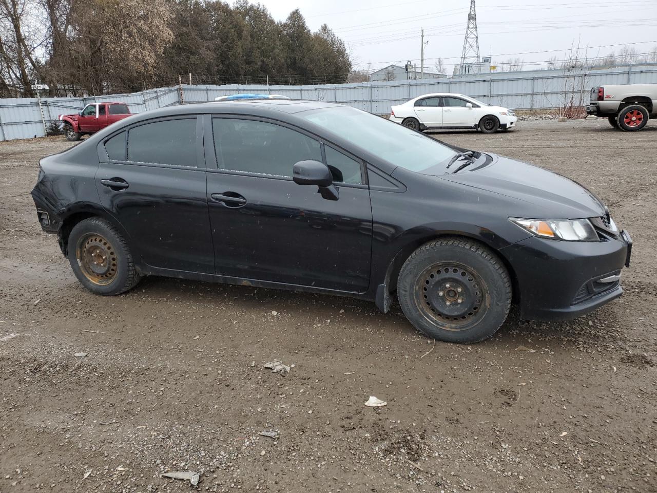 Photo 3 VIN: 2HGFB2F56DH042985 - HONDA CIVIC 