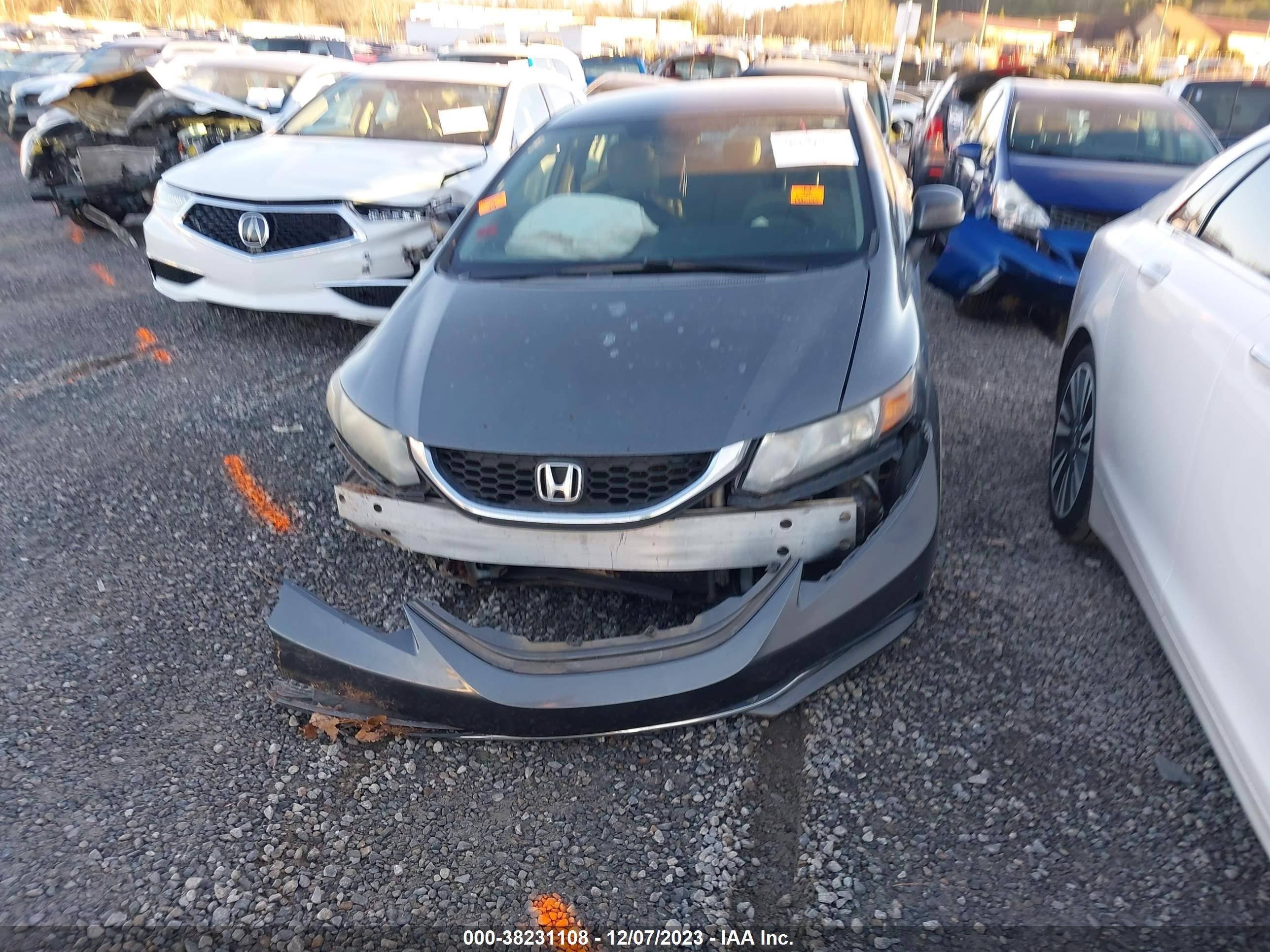 Photo 5 VIN: 2HGFB2F56DH301250 - HONDA CIVIC 