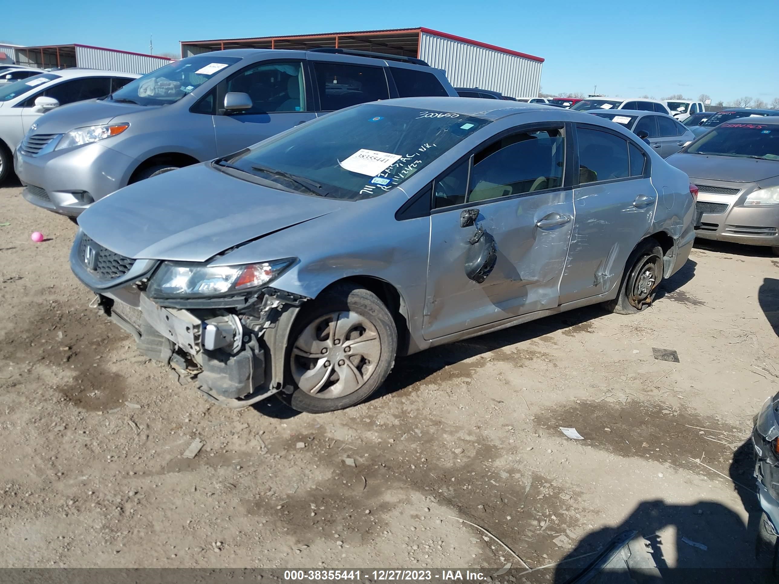 Photo 1 VIN: 2HGFB2F56DH546923 - HONDA CIVIC LX 