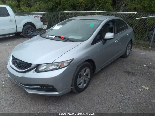 Photo 1 VIN: 2HGFB2F56DH557209 - HONDA CIVIC SDN 