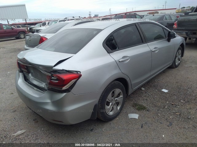 Photo 3 VIN: 2HGFB2F56DH557209 - HONDA CIVIC SDN 