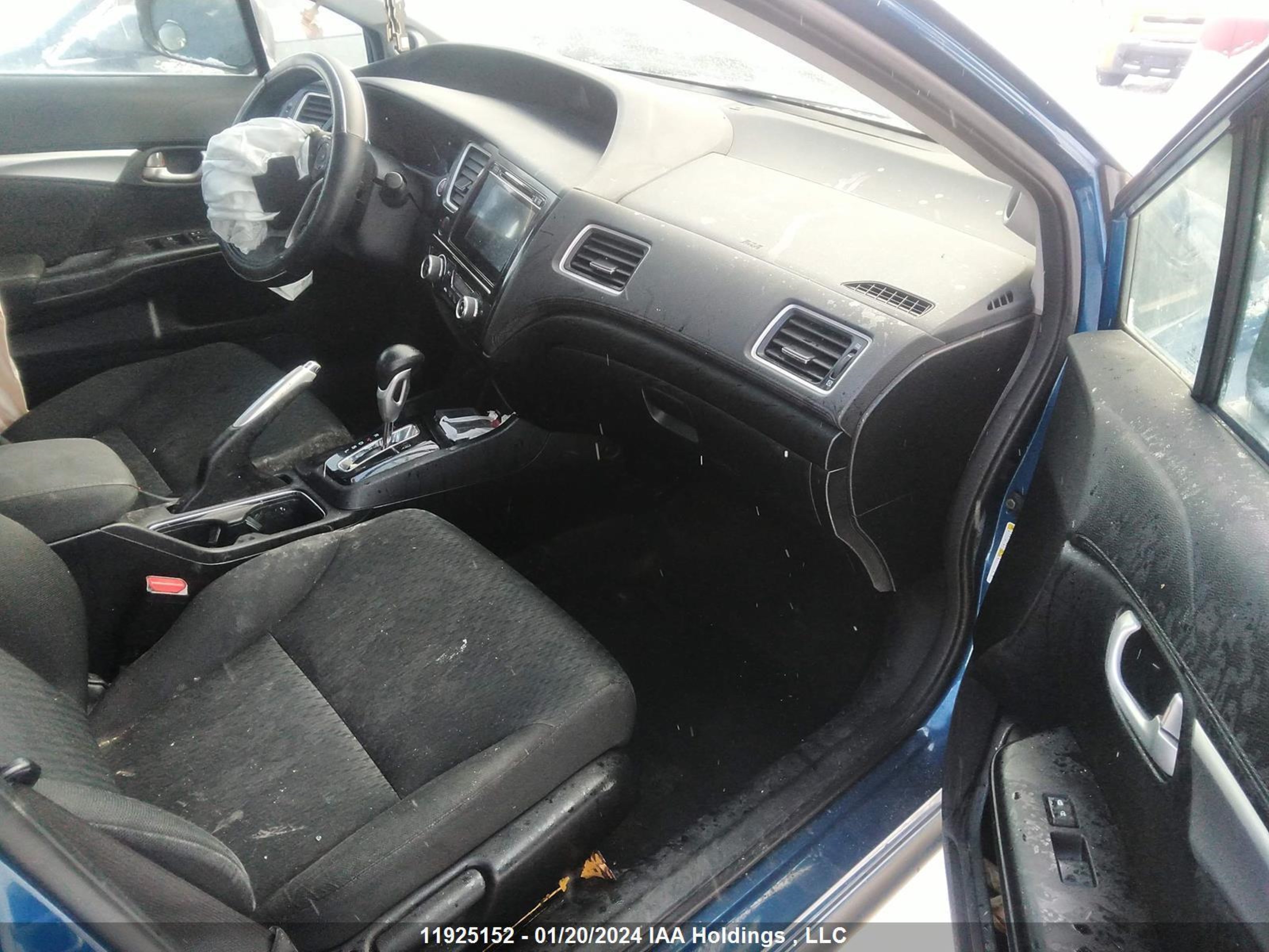 Photo 4 VIN: 2HGFB2F56FH010010 - HONDA CIVIC 