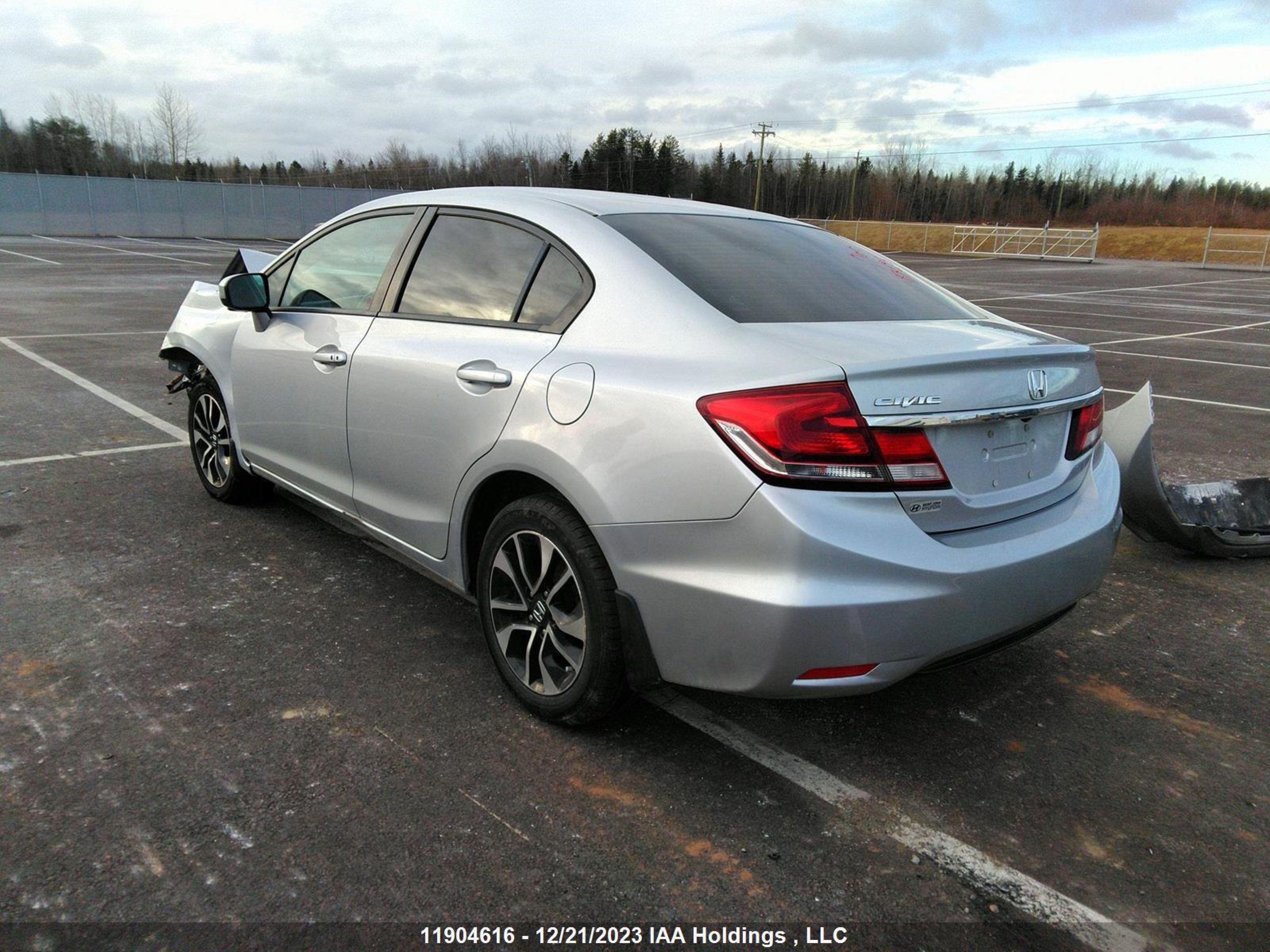 Photo 2 VIN: 2HGFB2F56FH030855 - HONDA CIVIC 