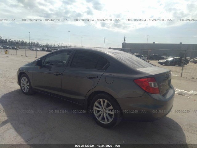 Photo 2 VIN: 2HGFB2F57CH002767 - HONDA CIVIC SDN 