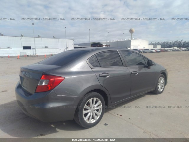 Photo 3 VIN: 2HGFB2F57CH002767 - HONDA CIVIC SDN 