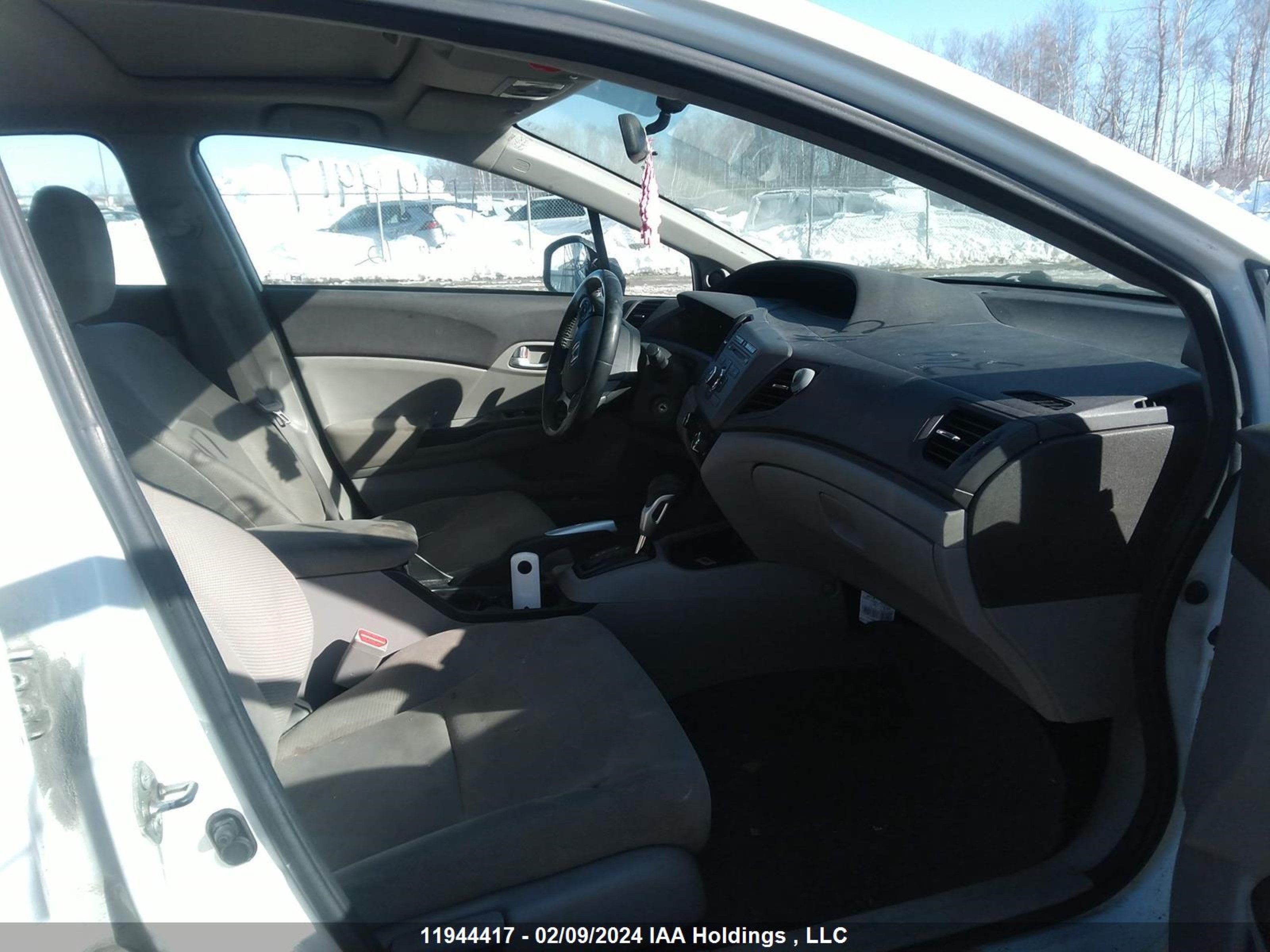 Photo 4 VIN: 2HGFB2F57CH108751 - HONDA CIVIC 