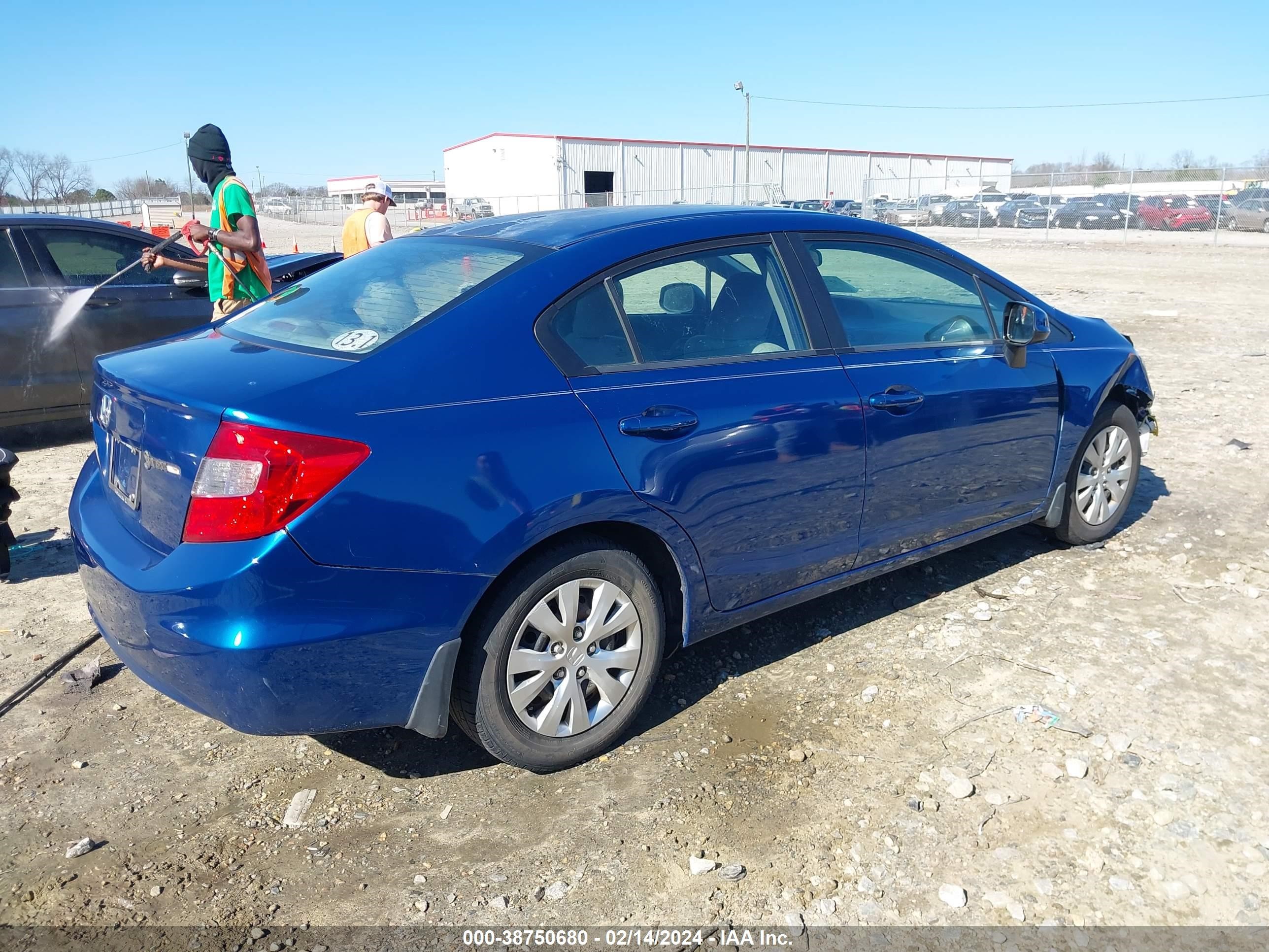 Photo 3 VIN: 2HGFB2F57CH501052 - HONDA CIVIC 