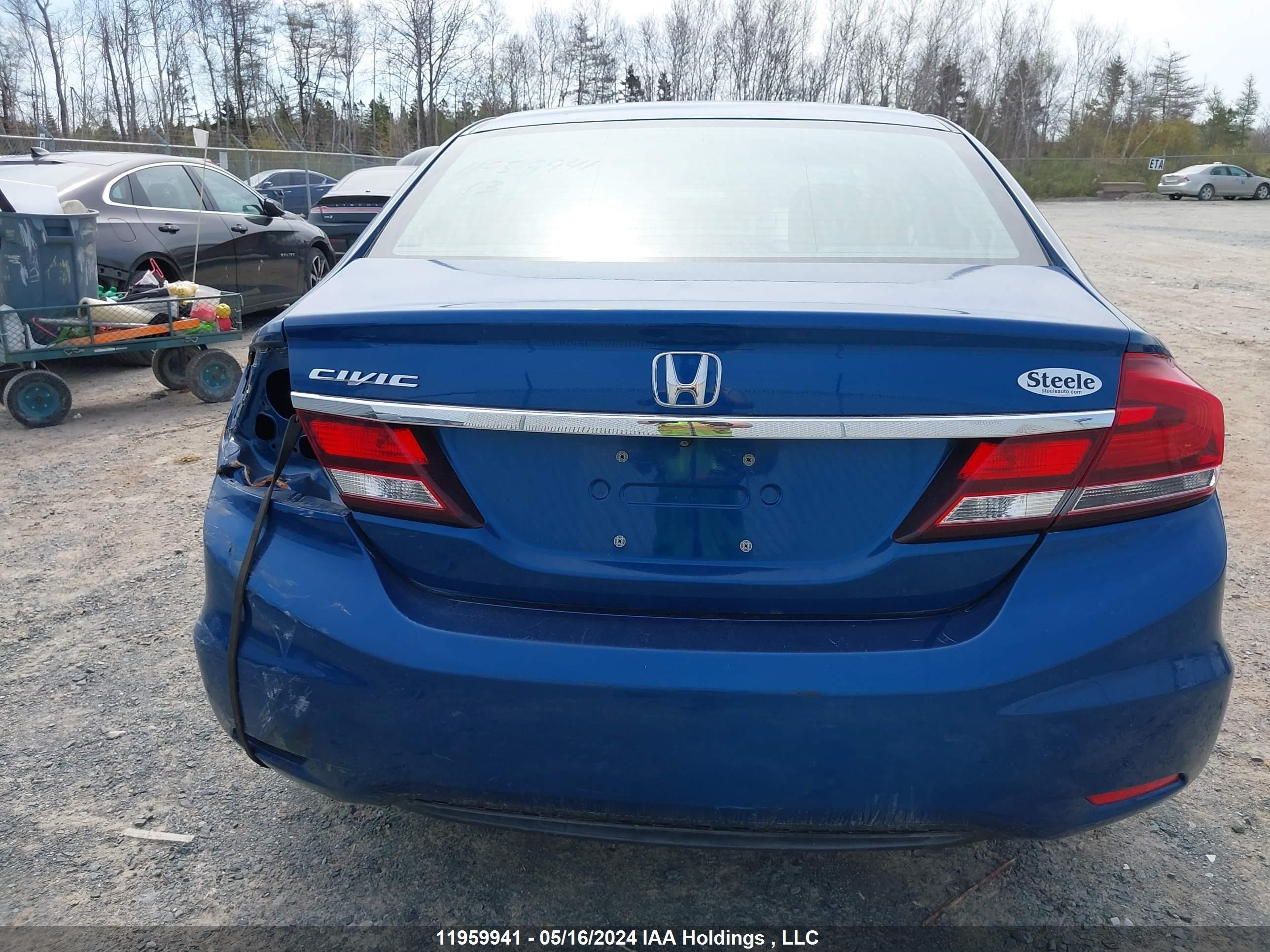 Photo 16 VIN: 2HGFB2F57DH030179 - HONDA CIVIC 