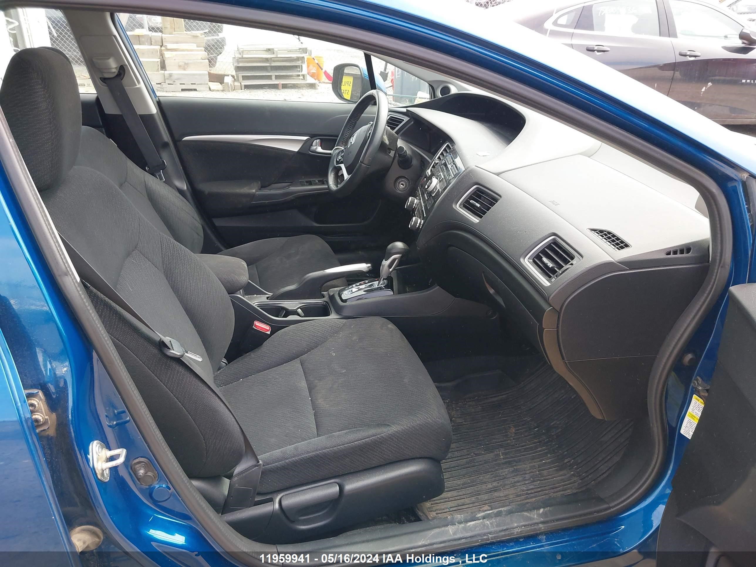 Photo 4 VIN: 2HGFB2F57DH030179 - HONDA CIVIC 