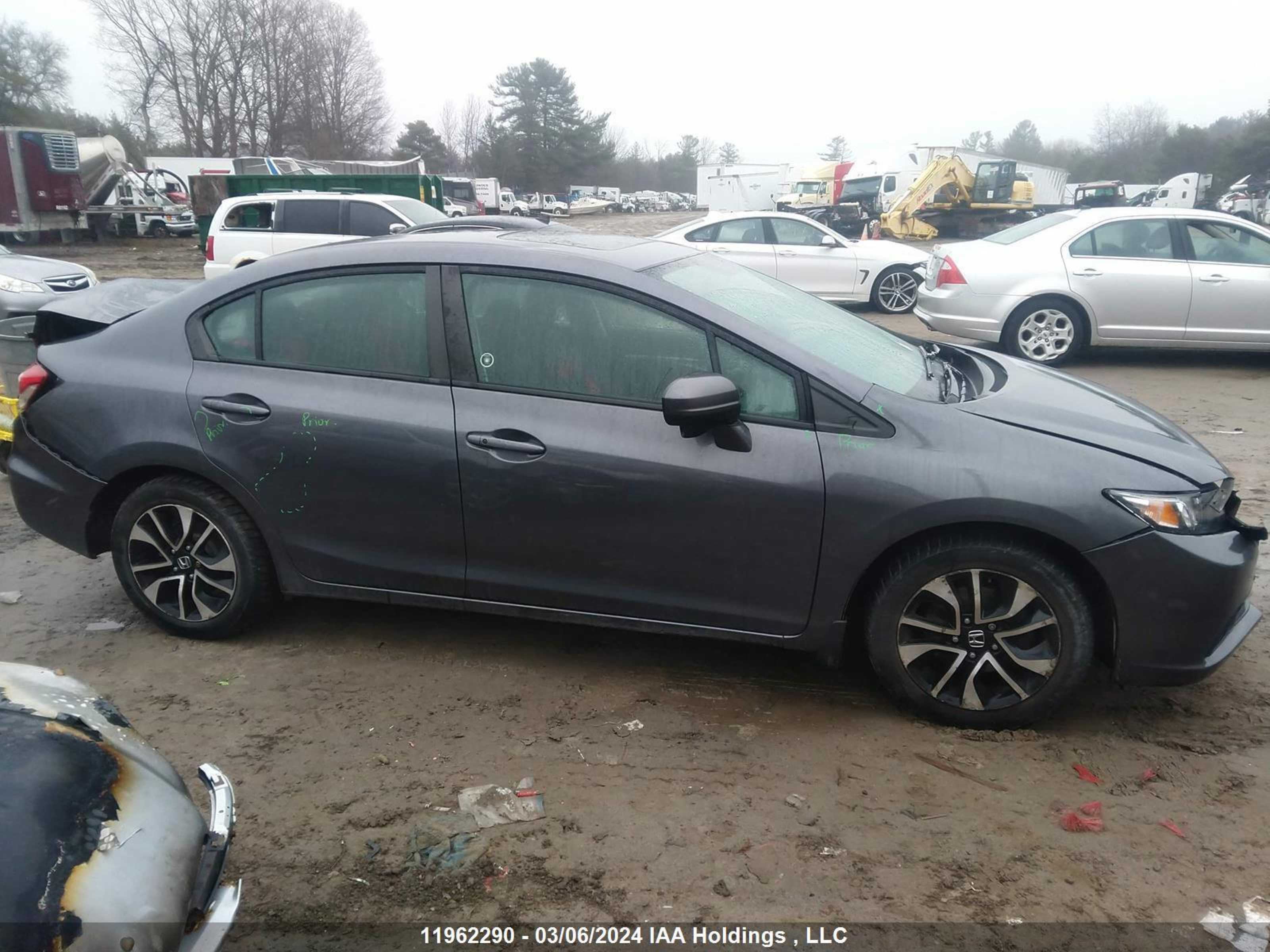 Photo 13 VIN: 2HGFB2F57FH003194 - HONDA CIVIC 