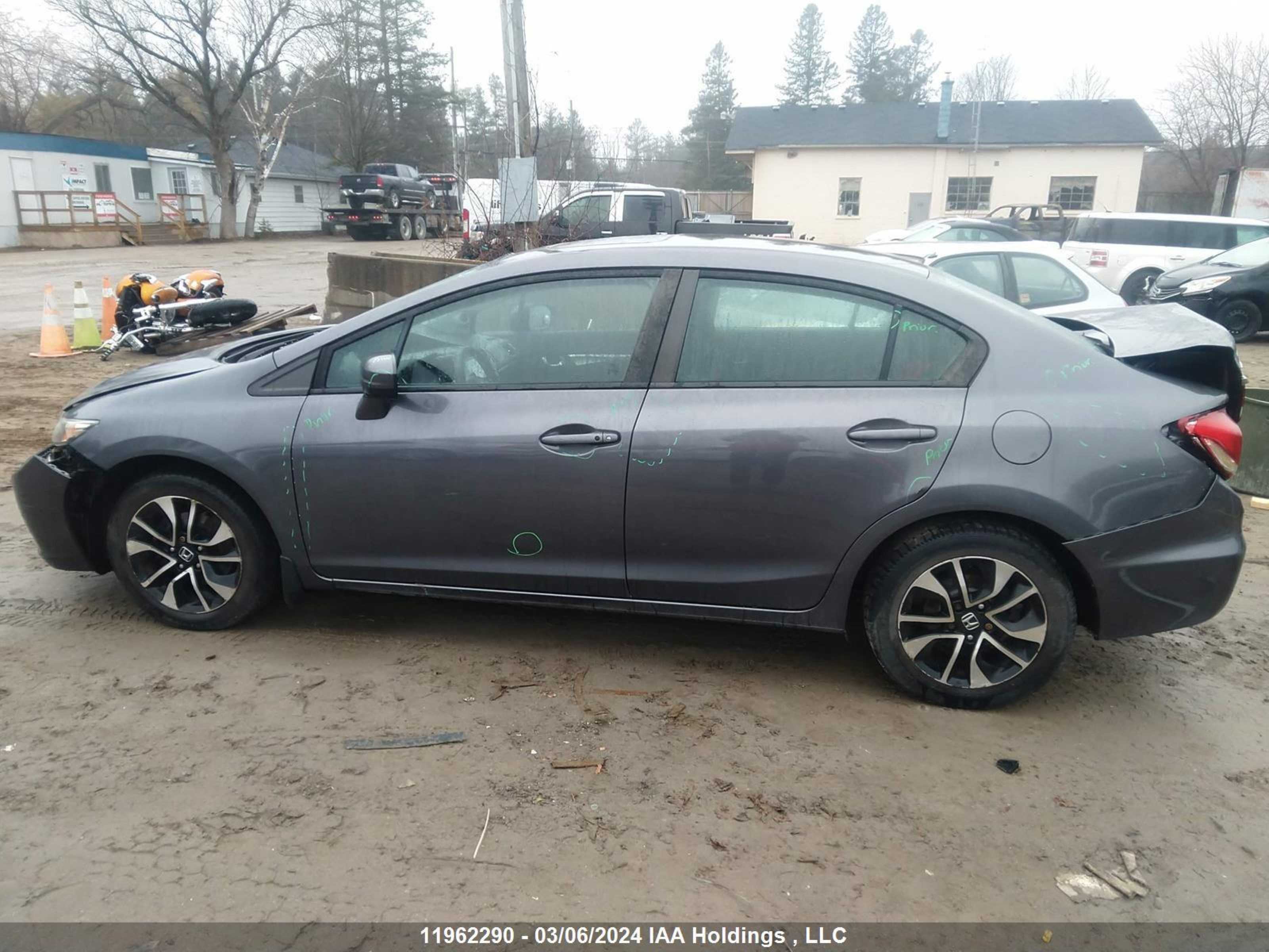 Photo 14 VIN: 2HGFB2F57FH003194 - HONDA CIVIC 