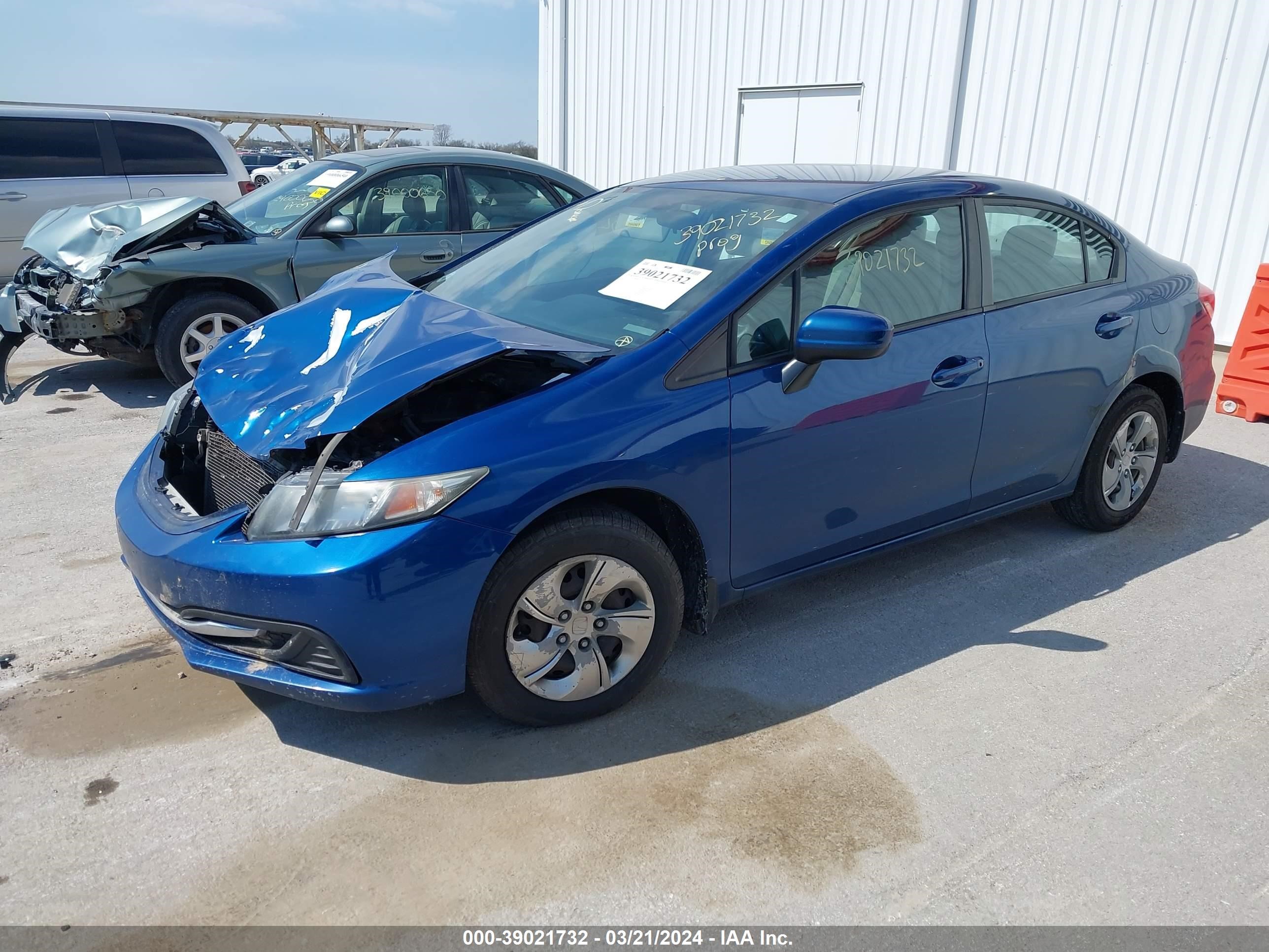 Photo 1 VIN: 2HGFB2F57FH503730 - HONDA CIVIC 