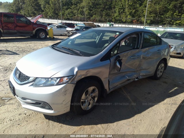 Photo 1 VIN: 2HGFB2F57FH557822 - HONDA CIVIC SEDAN 