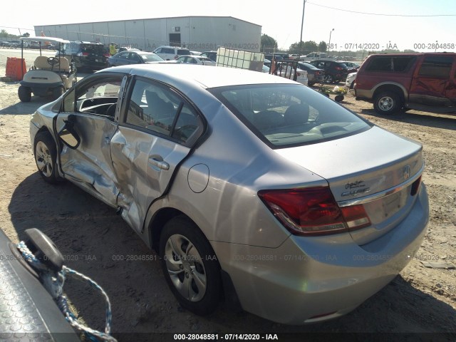 Photo 2 VIN: 2HGFB2F57FH557822 - HONDA CIVIC SEDAN 