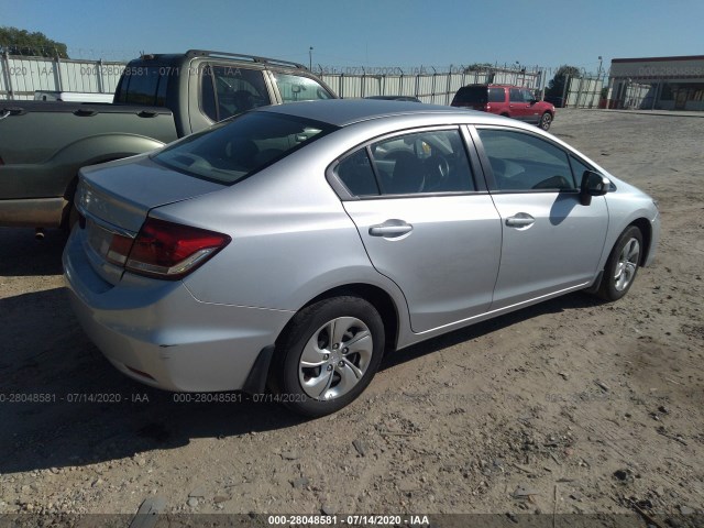 Photo 3 VIN: 2HGFB2F57FH557822 - HONDA CIVIC SEDAN 