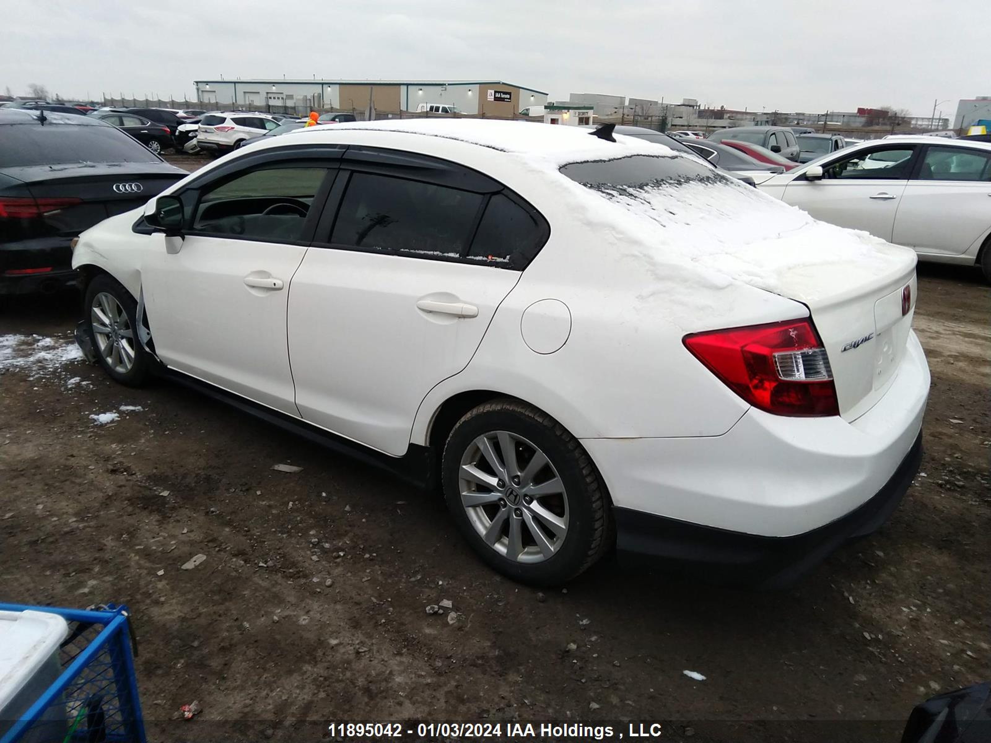 Photo 2 VIN: 2HGFB2F58CH116793 - HONDA CIVIC 