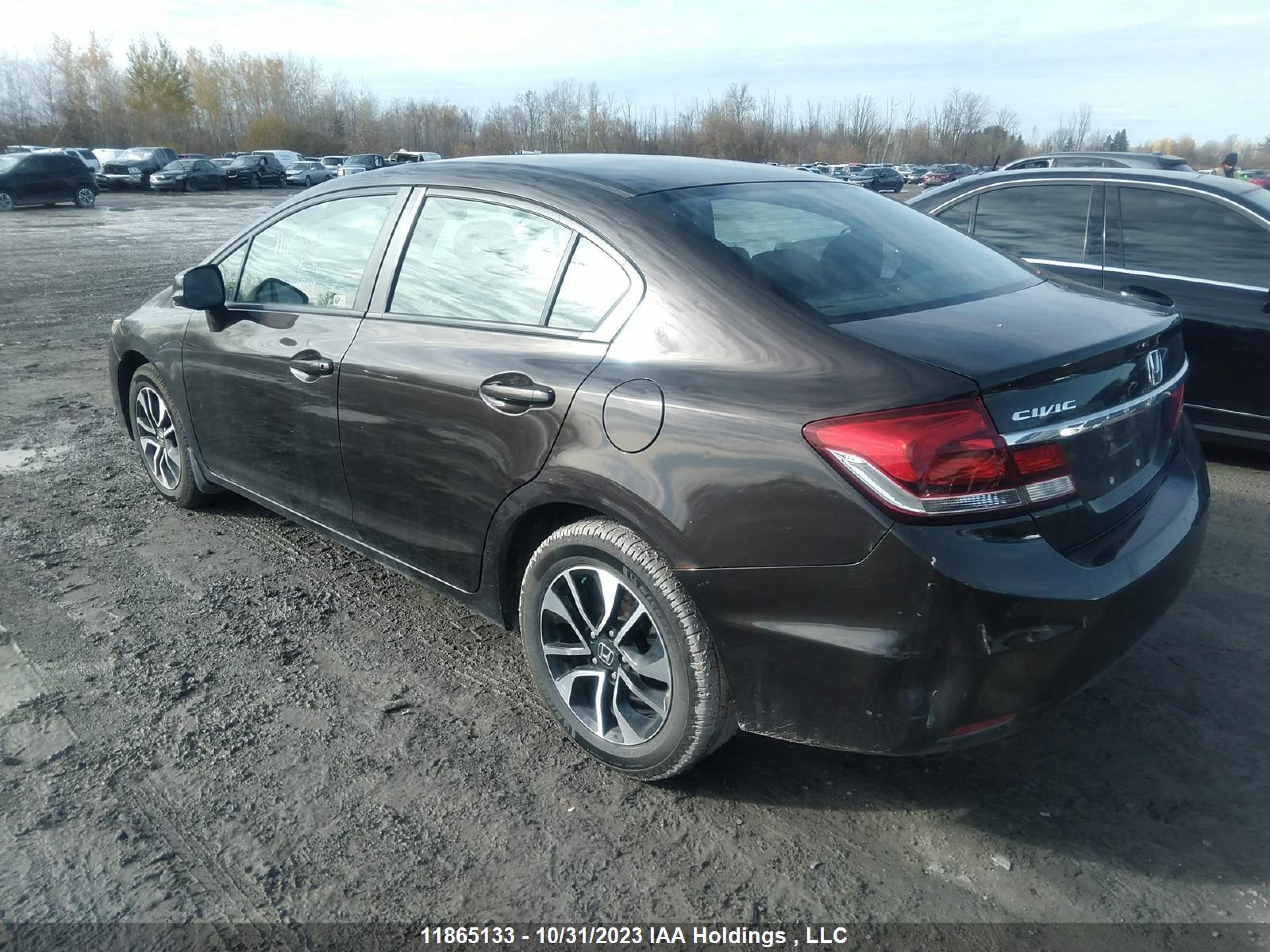 Photo 2 VIN: 2HGFB2F58DH000947 - HONDA CIVIC 