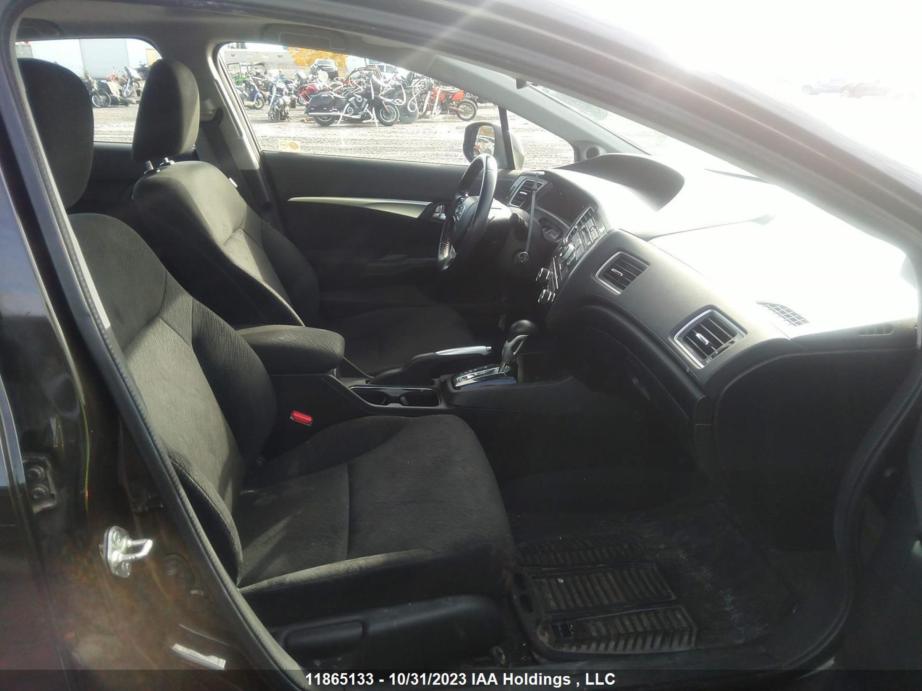 Photo 4 VIN: 2HGFB2F58DH000947 - HONDA CIVIC 