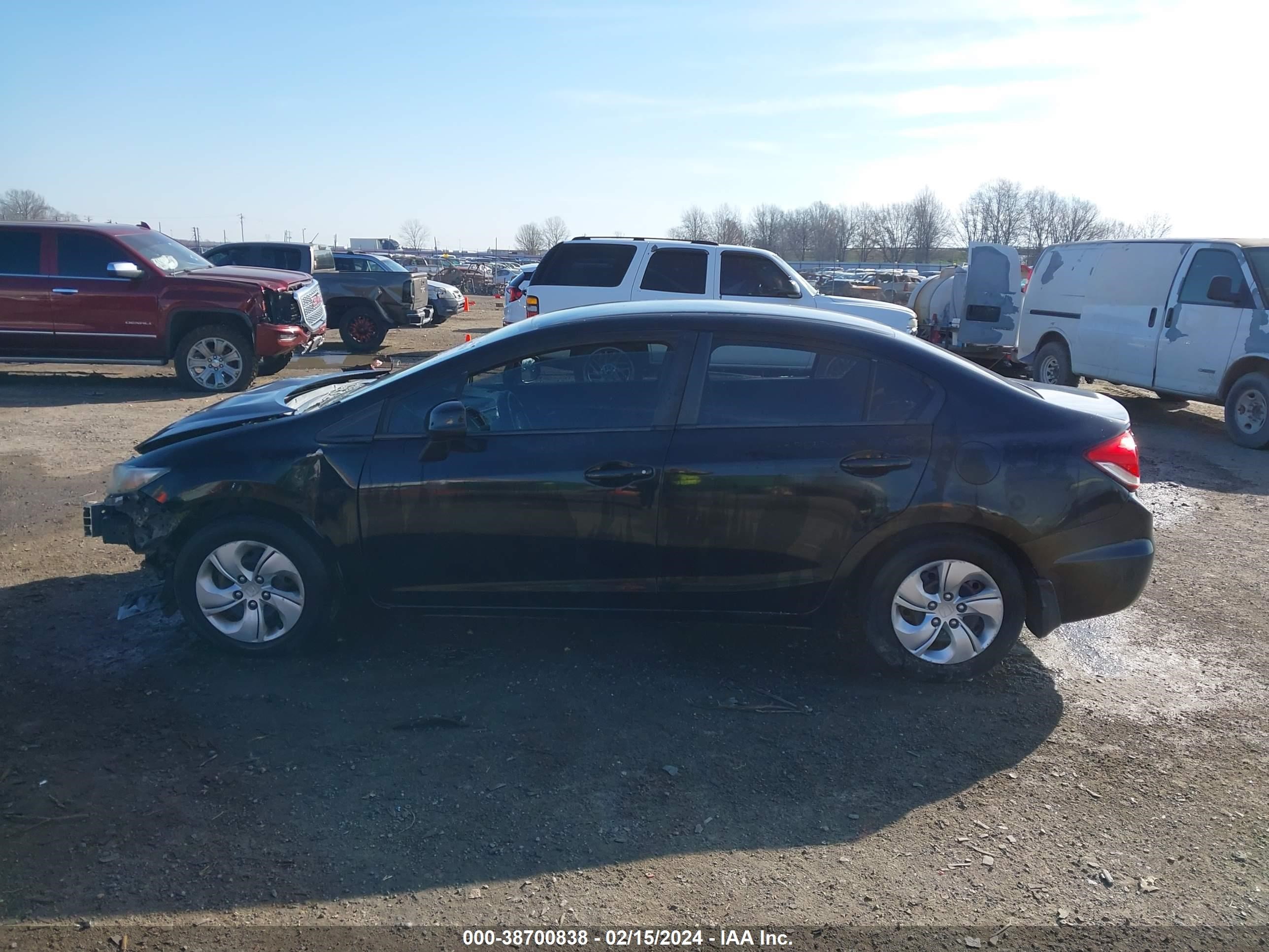 Photo 13 VIN: 2HGFB2F58DH536832 - HONDA CIVIC 