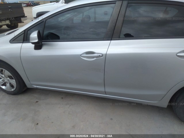 Photo 5 VIN: 2HGFB2F58DH559673 - HONDA CIVIC SDN 