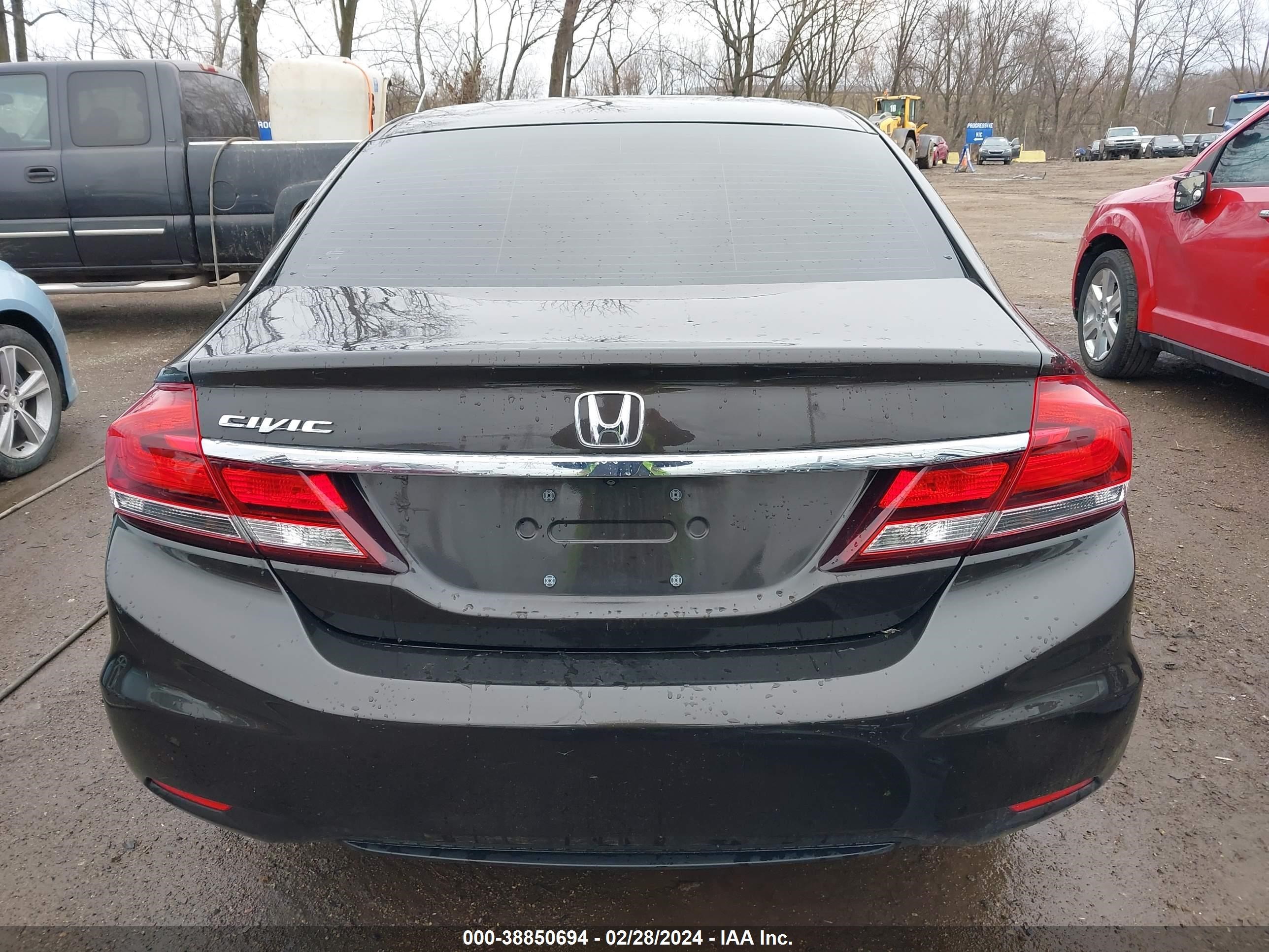 Photo 16 VIN: 2HGFB2F58EH537707 - HONDA CIVIC 