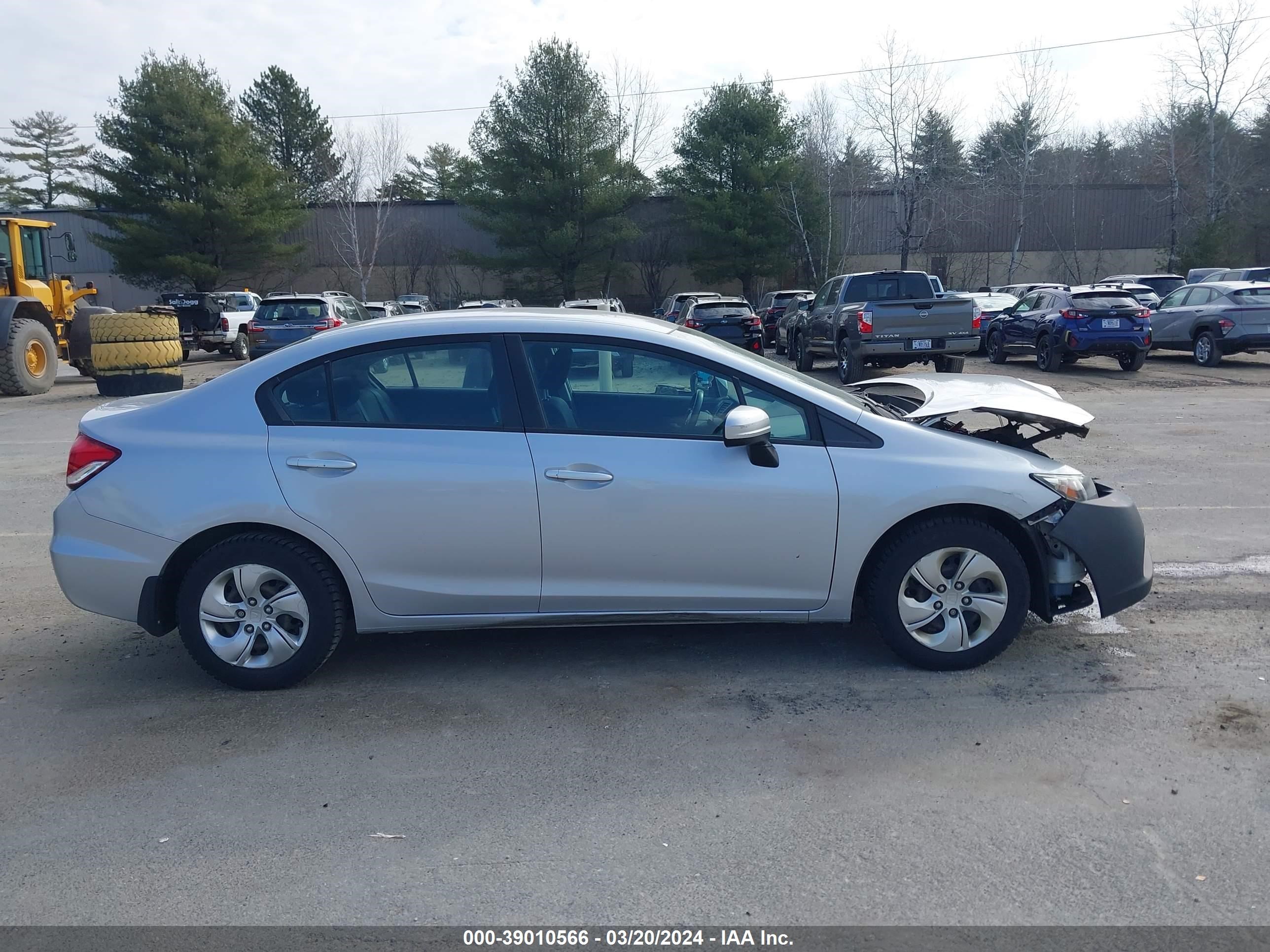 Photo 12 VIN: 2HGFB2F58EH550246 - HONDA CIVIC 