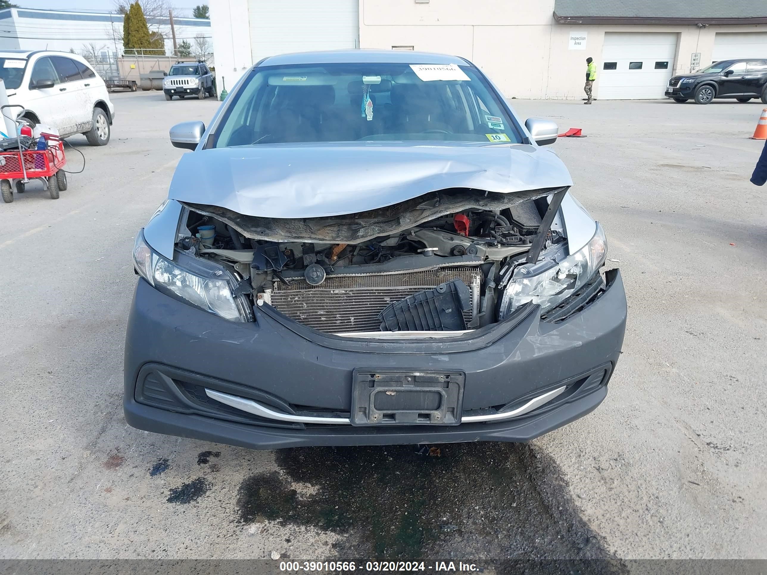 Photo 5 VIN: 2HGFB2F58EH550246 - HONDA CIVIC 