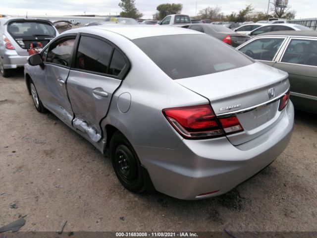 Photo 2 VIN: 2HGFB2F58FH517135 - HONDA CIVIC SEDAN 