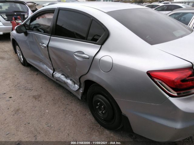 Photo 5 VIN: 2HGFB2F58FH517135 - HONDA CIVIC SEDAN 