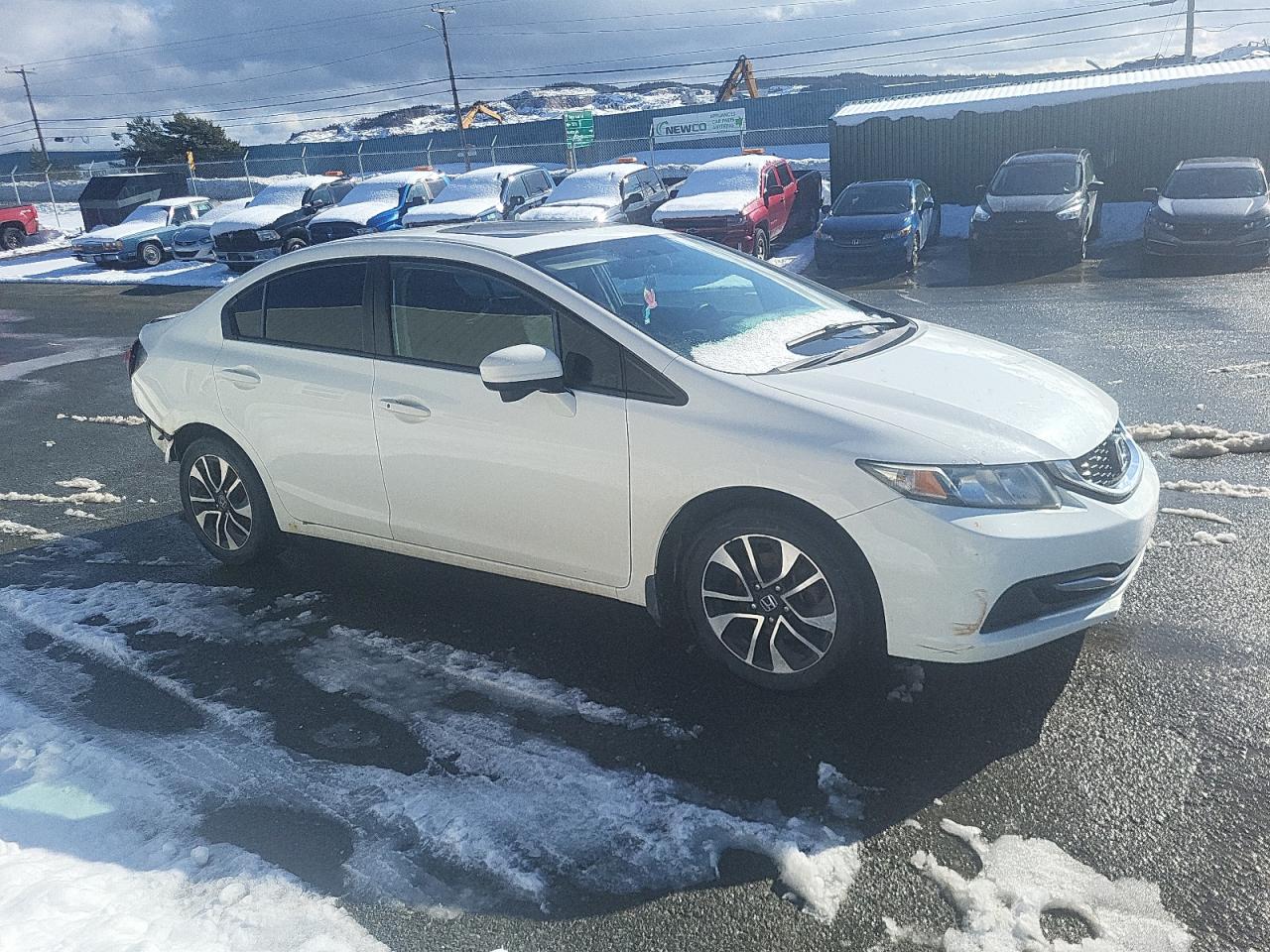 Photo 3 VIN: 2HGFB2F59FH053739 - HONDA CIVIC 