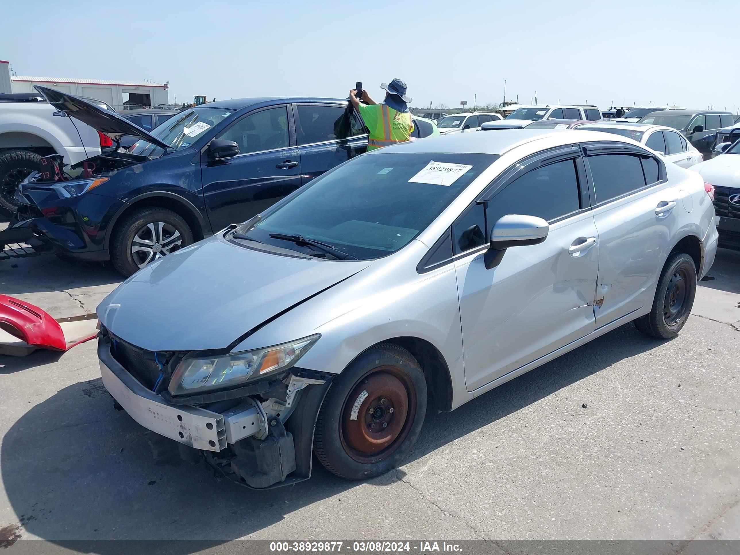 Photo 1 VIN: 2HGFB2F59FH559085 - HONDA CIVIC 