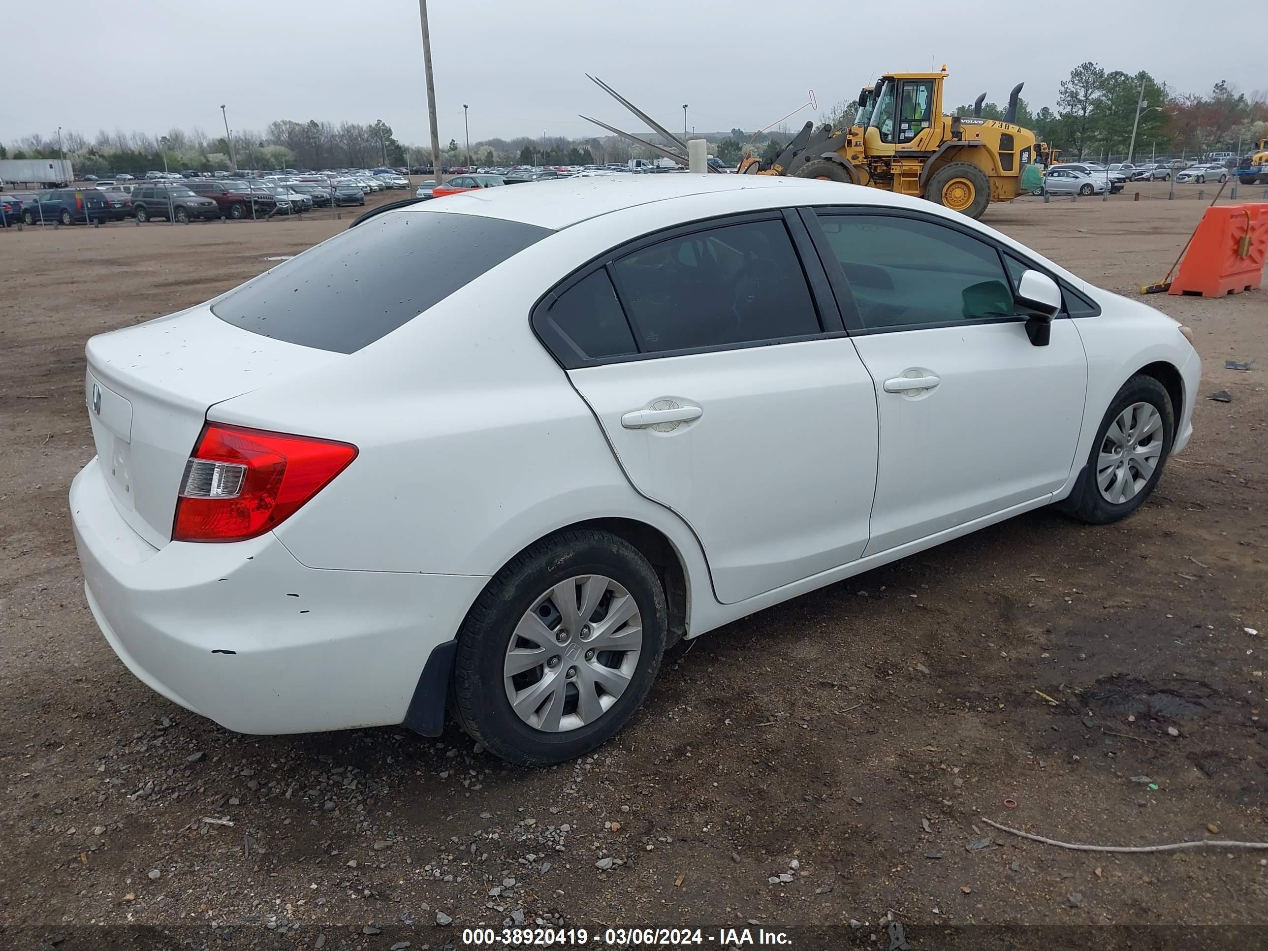 Photo 3 VIN: 2HGFB2F5XCH564212 - HONDA CIVIC 