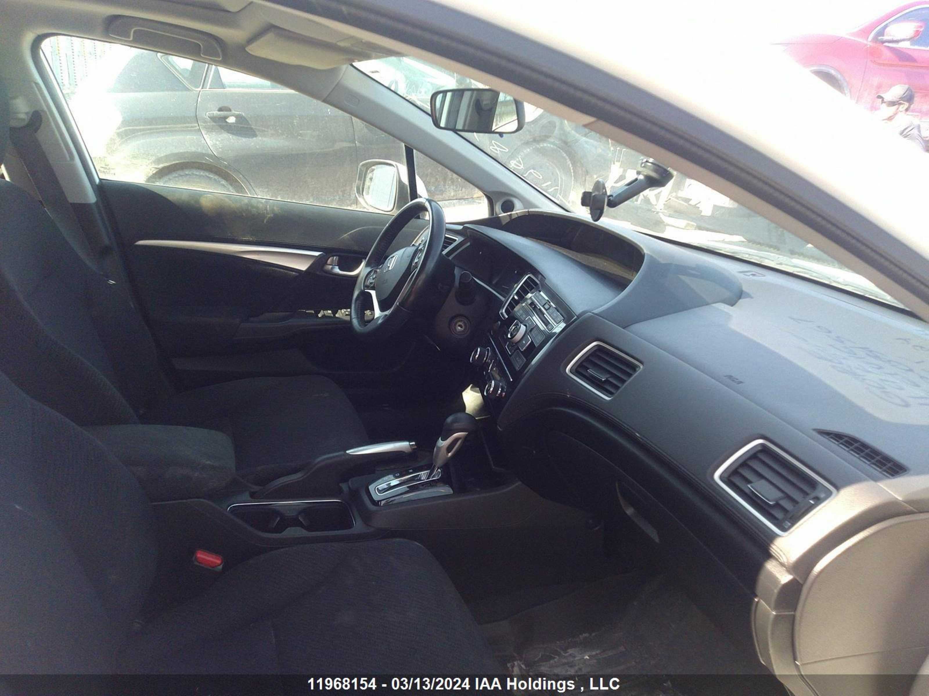 Photo 4 VIN: 2HGFB2F5XDH031567 - HONDA CIVIC 