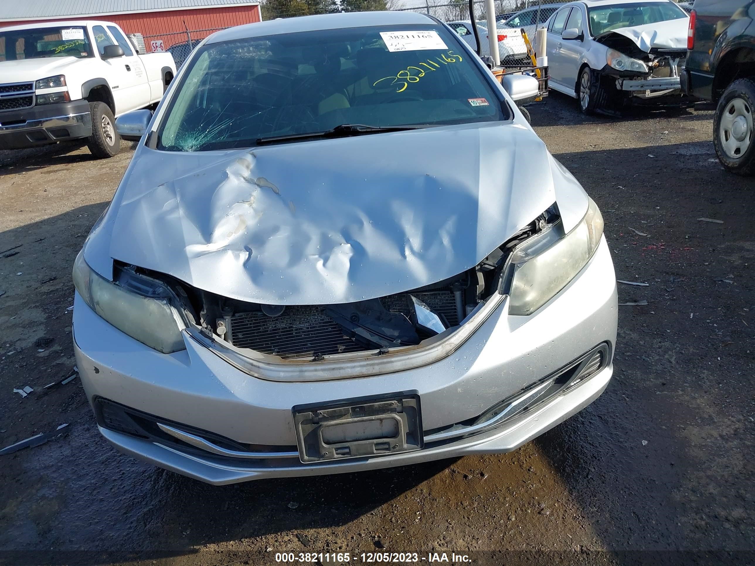 Photo 11 VIN: 2HGFB2F5XEH506796 - HONDA CIVIC 