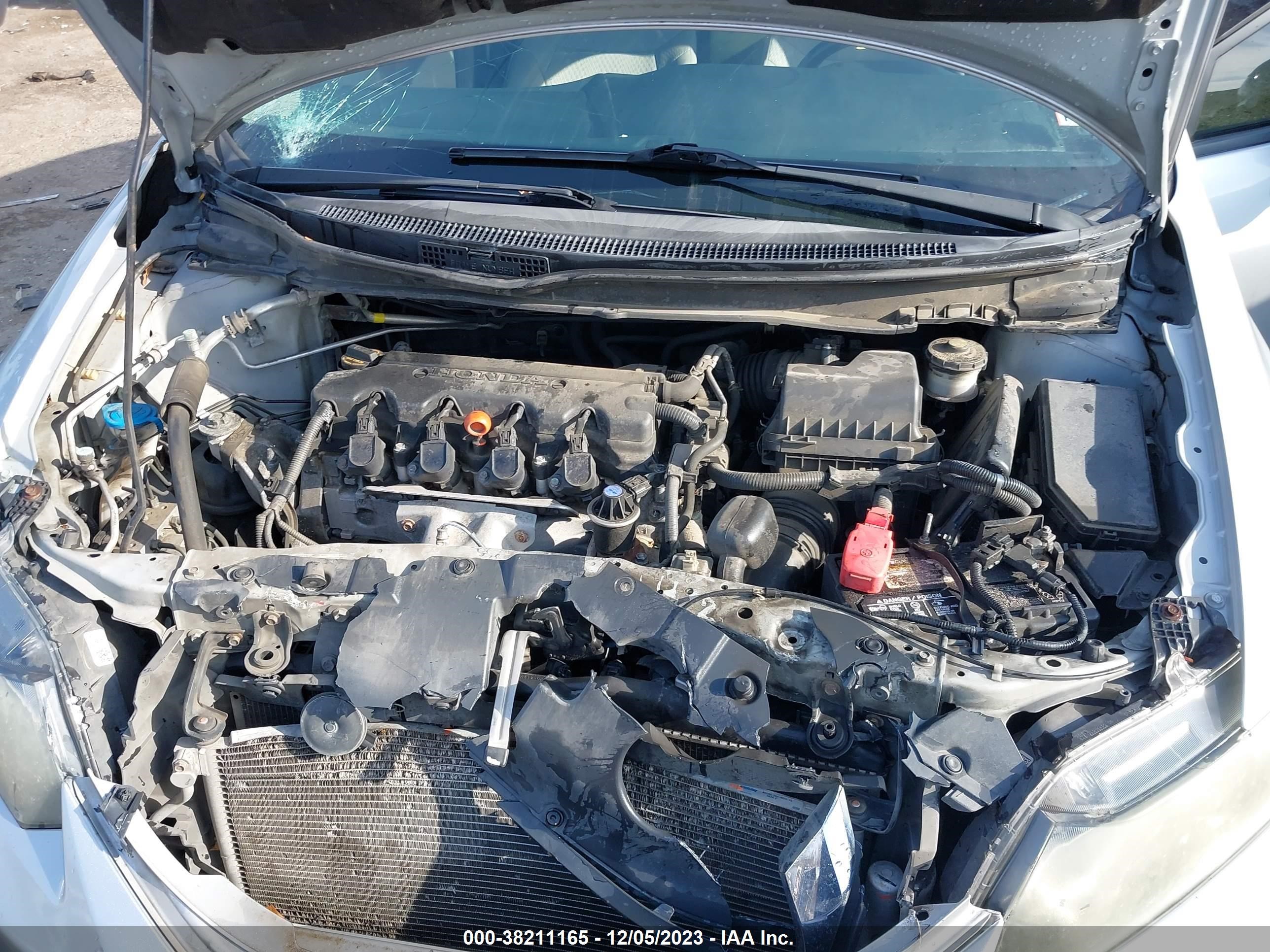 Photo 9 VIN: 2HGFB2F5XEH506796 - HONDA CIVIC 