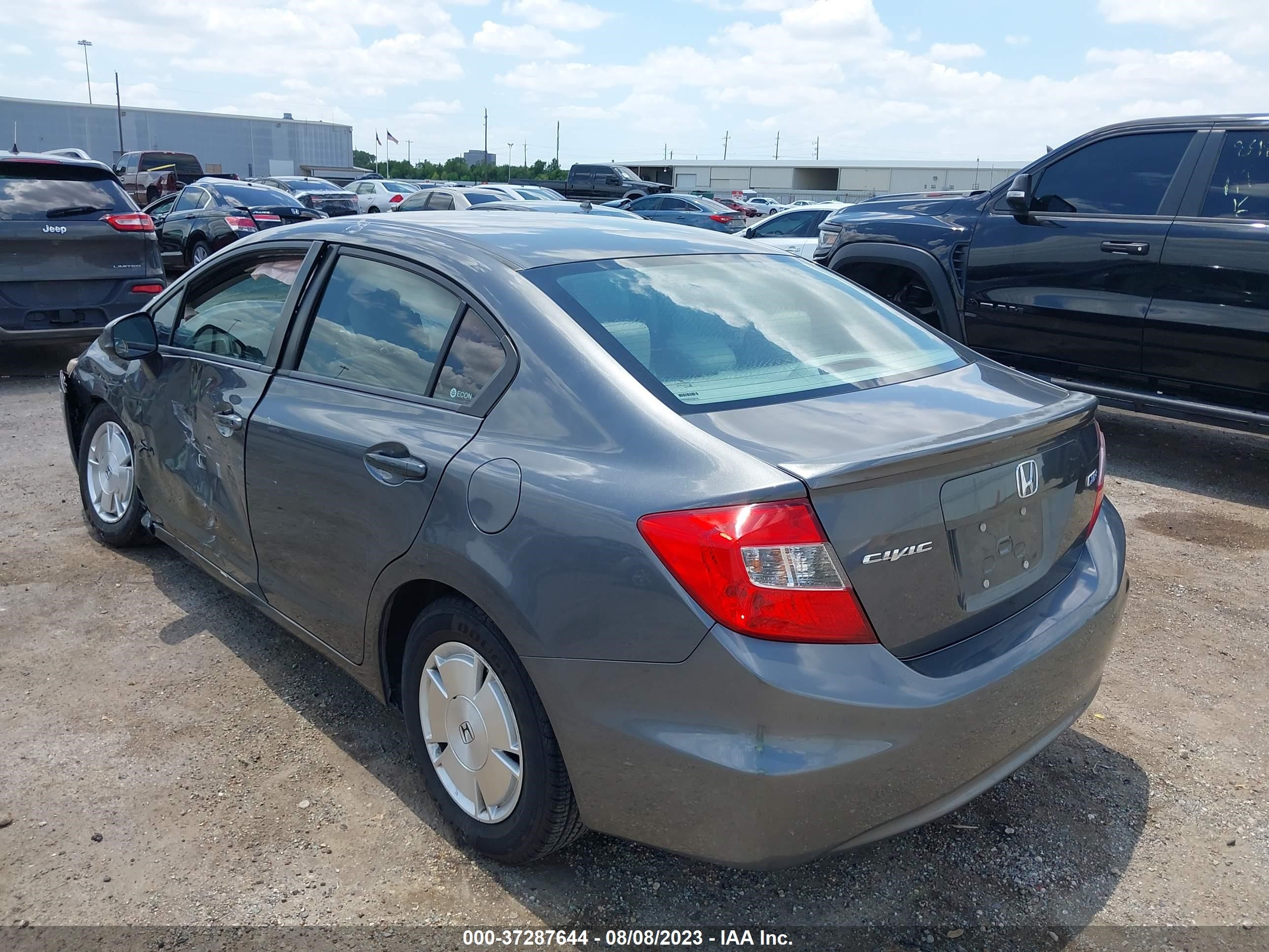 Photo 2 VIN: 2HGFB2F60CH551882 - HONDA CIVIC 