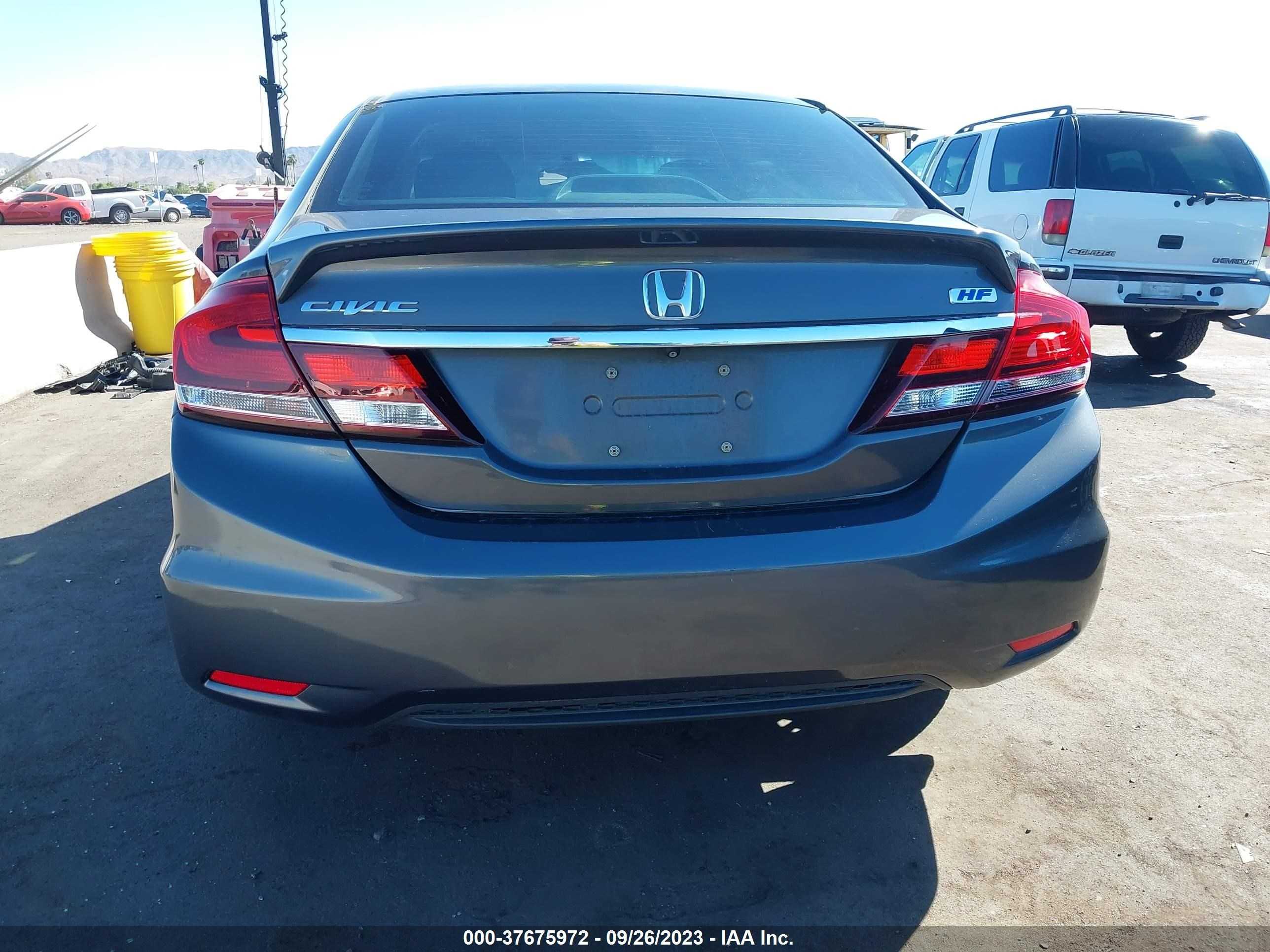 Photo 15 VIN: 2HGFB2F68DH562646 - HONDA CIVIC 