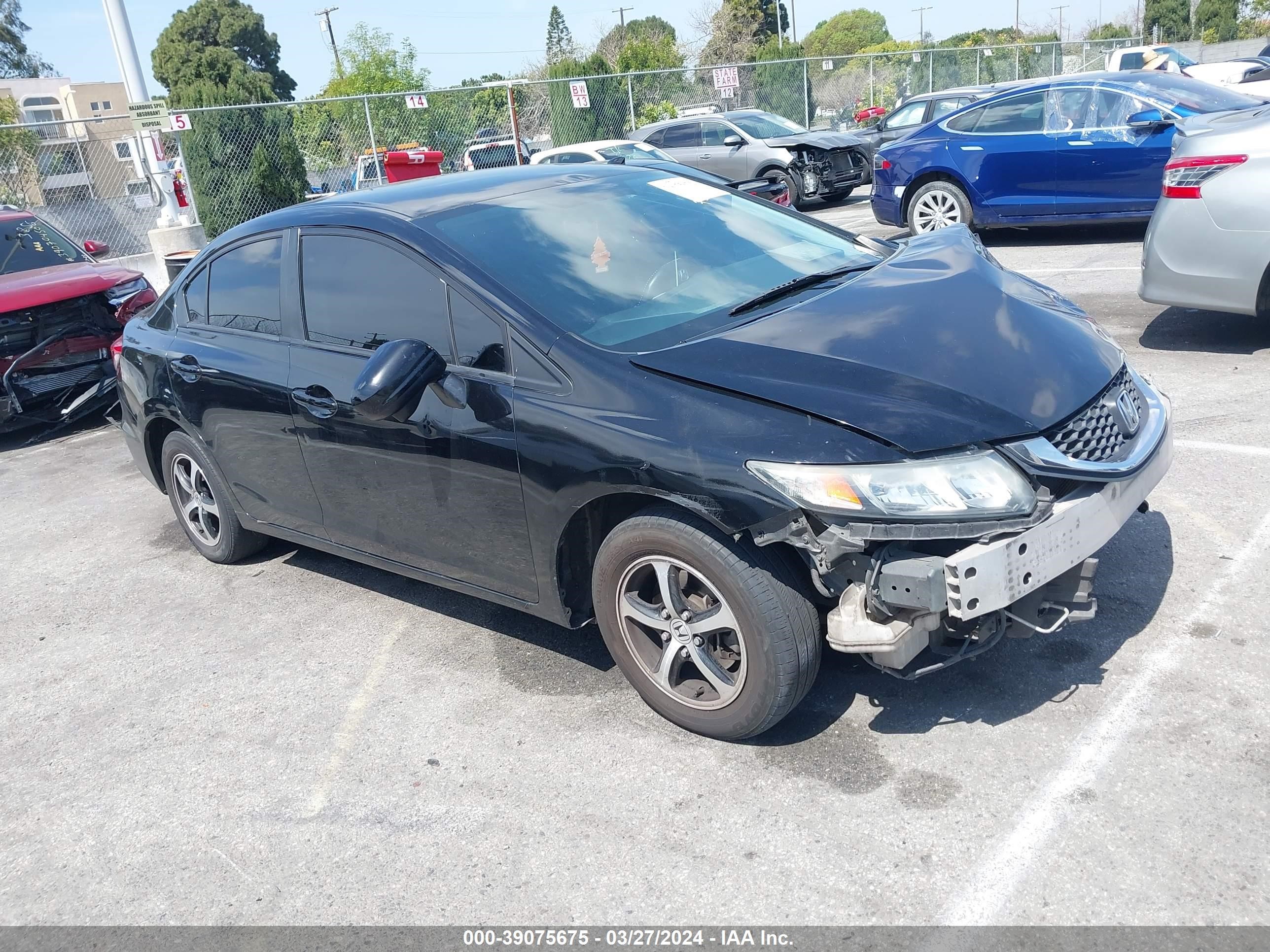 Photo 0 VIN: 2HGFB2F70FH552110 - HONDA CIVIC 