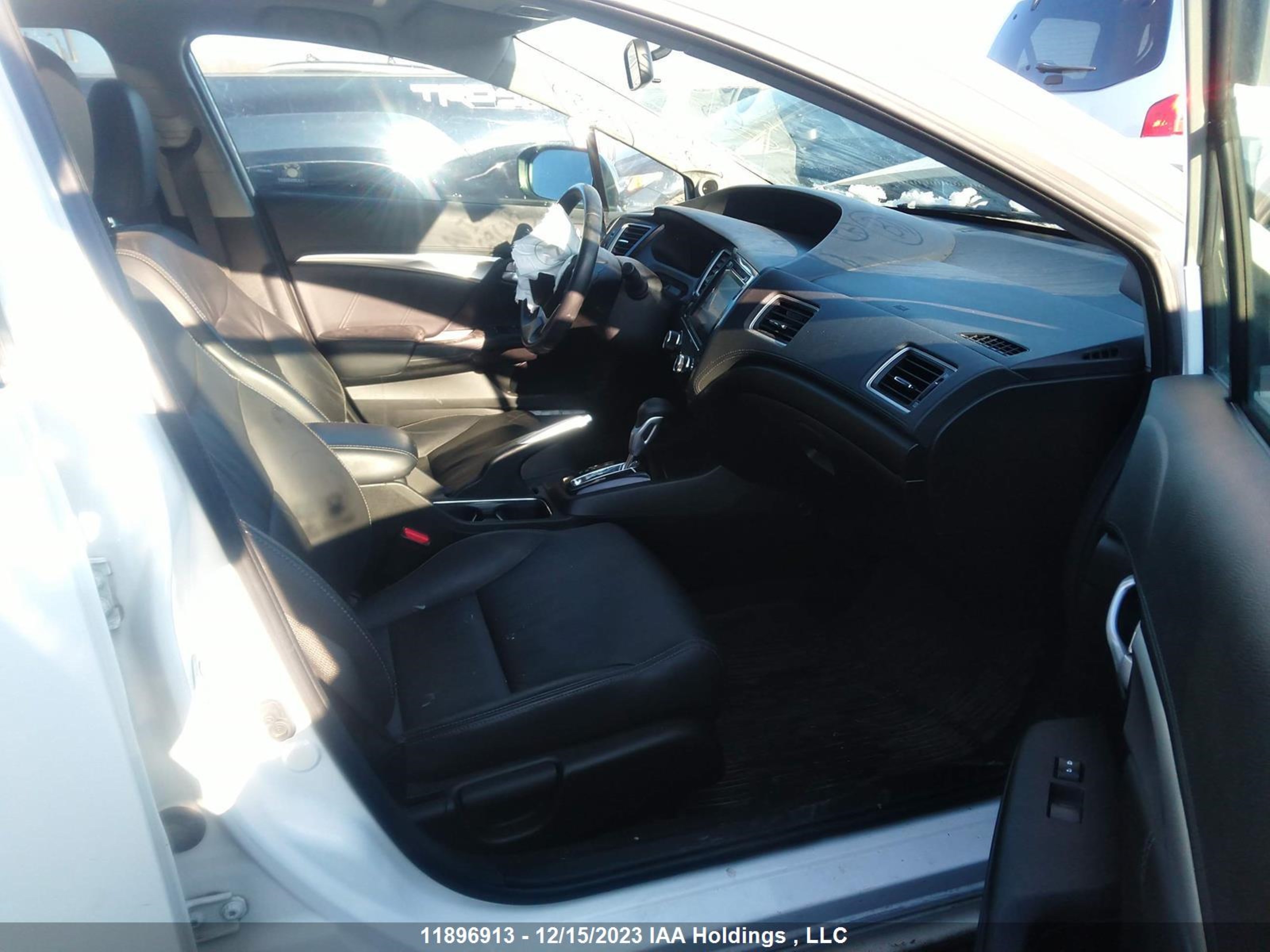 Photo 4 VIN: 2HGFB2F74EH033043 - HONDA CIVIC 