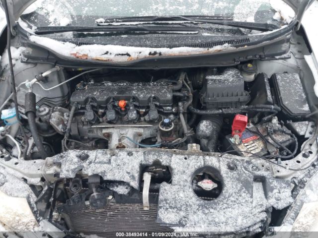 Photo 9 VIN: 2HGFB2F74FH506120 - NISSAN SENTRA 