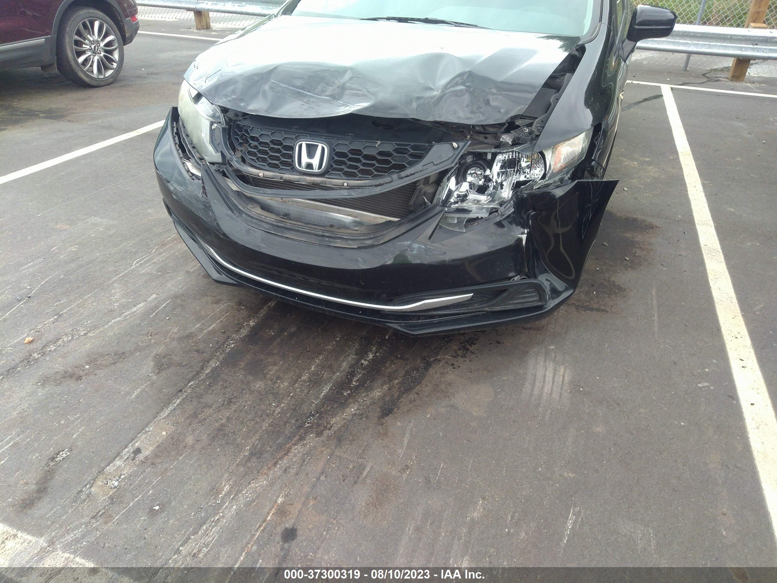 Photo 5 VIN: 2HGFB2F75FH546111 - HONDA CIVIC 