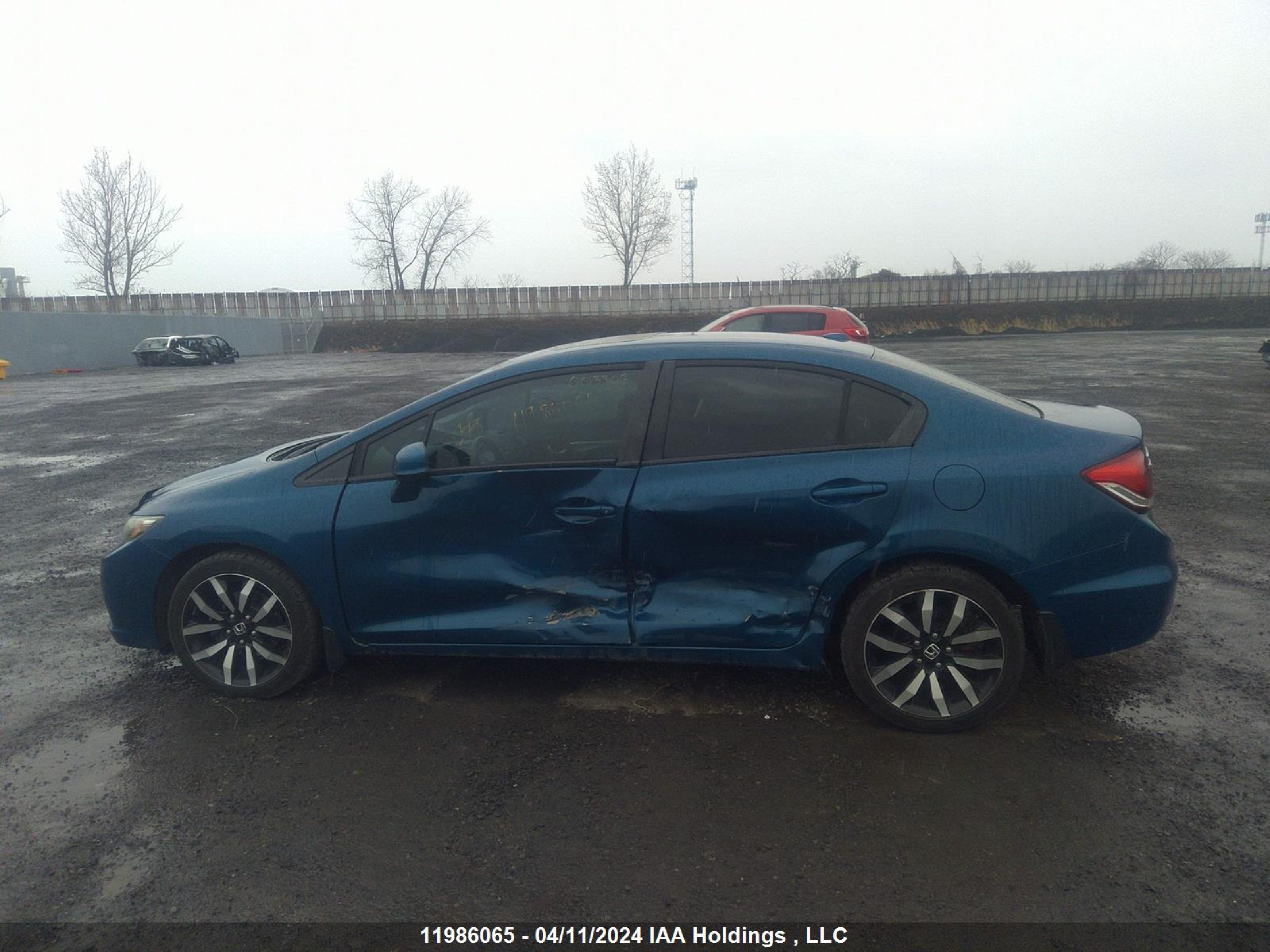 Photo 13 VIN: 2HGFB2F77DH003307 - HONDA CIVIC 